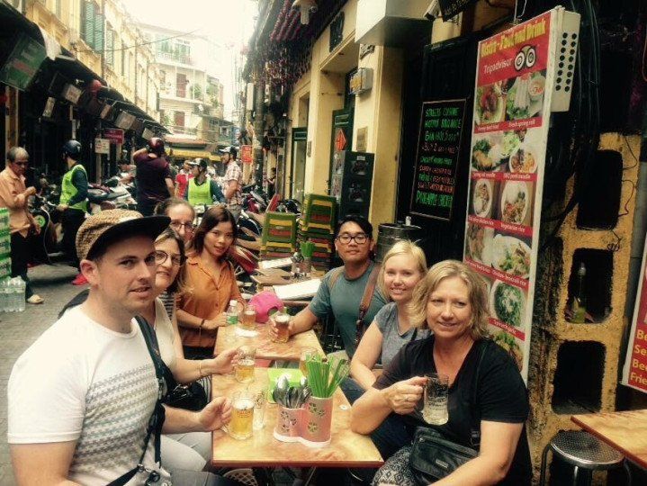 1-Hour Cyclo (Xích Lô/Rickshaw) + Street Food Walking Tour + 30-Minute Foot Massage