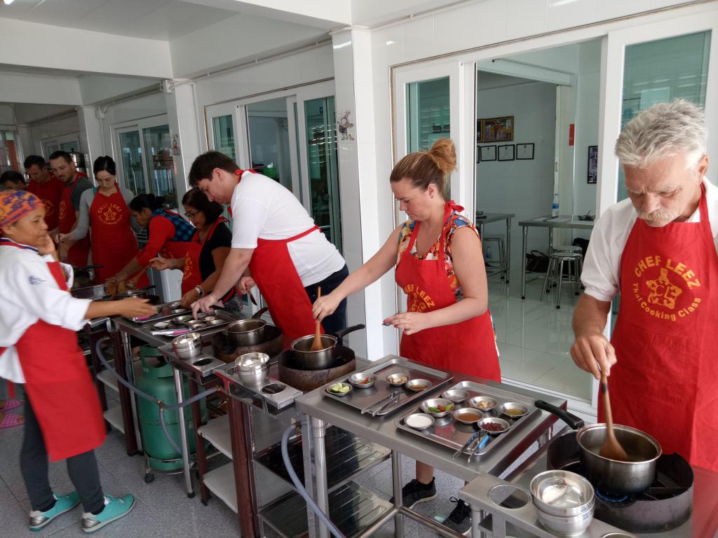 chef-leez-thai-cooking-class-bangkok-12-dish-cooking-class-by-chef