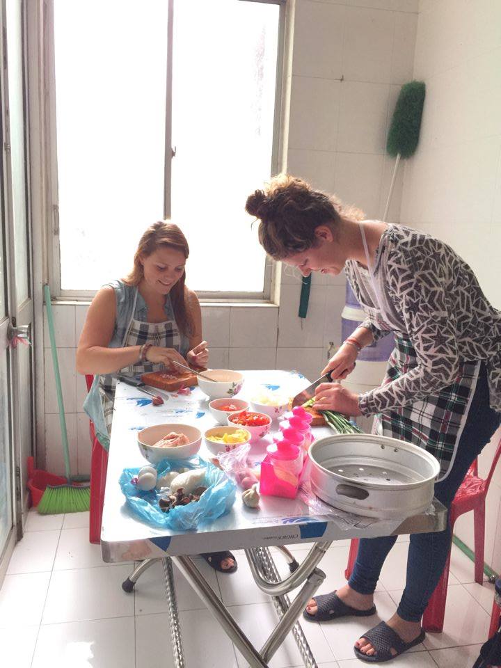 Hue Cooking Class + Market Tour