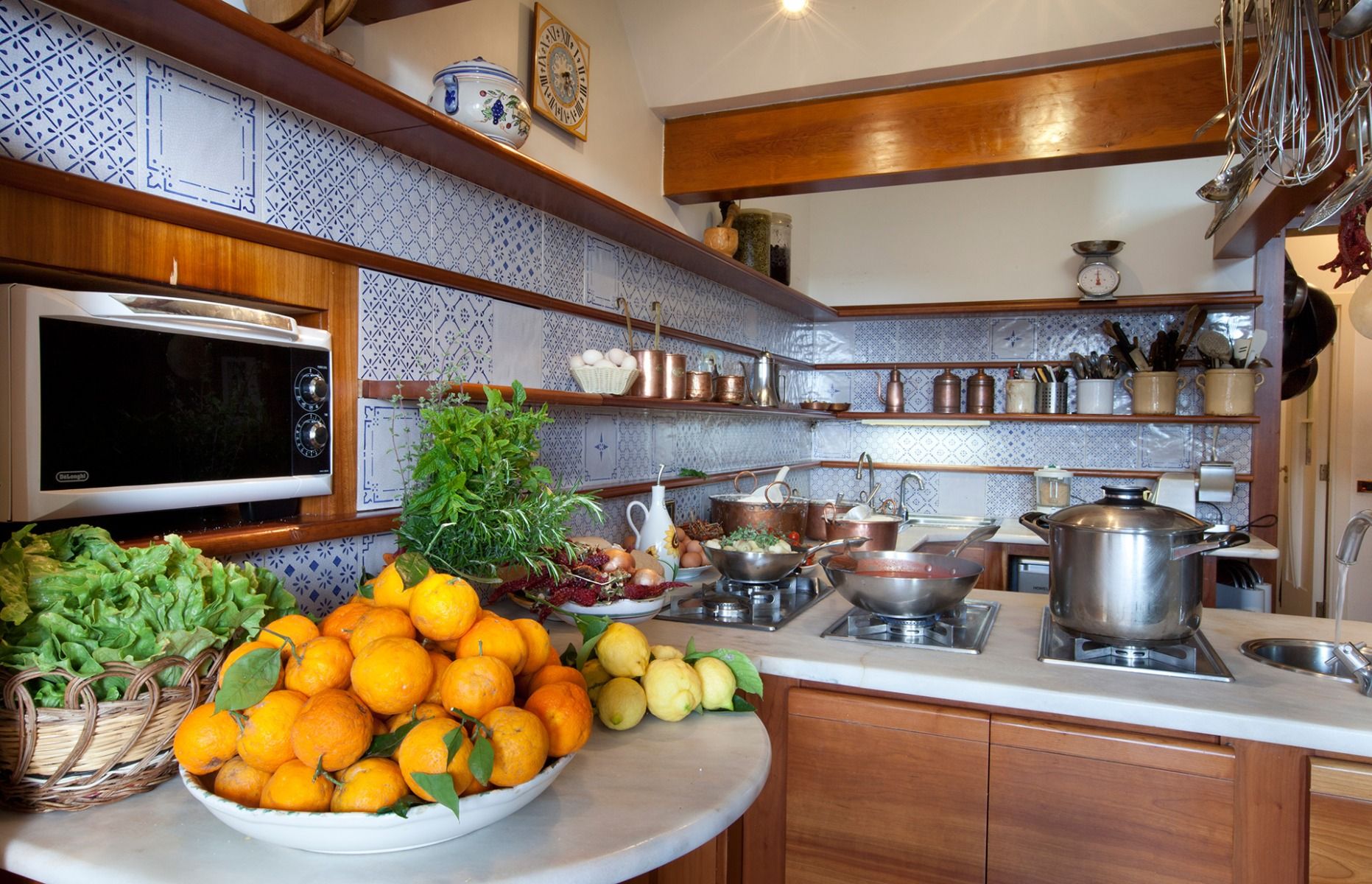 Cours de cuisine en 3 services sur les collines de Sorrente dans une villa familiale