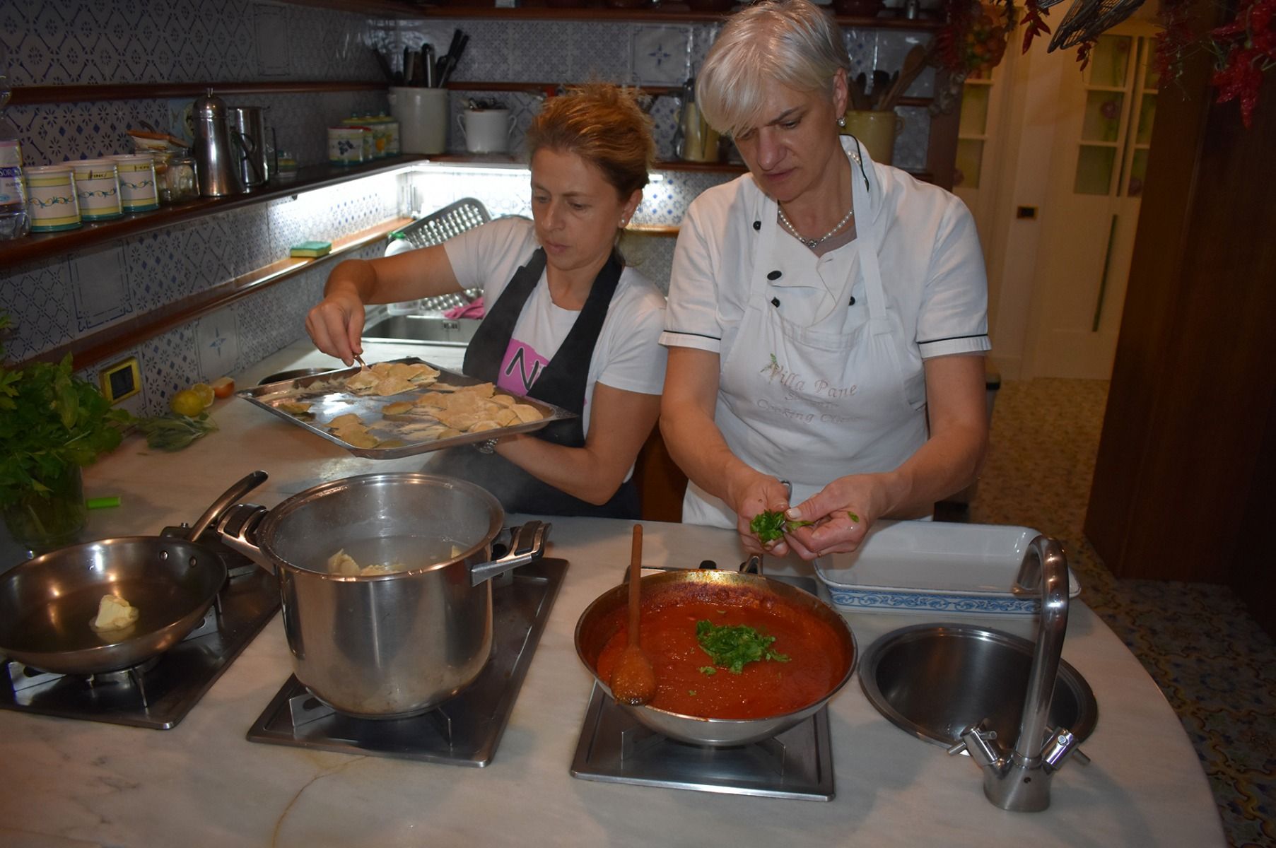Cours de cuisine en 3 services sur les collines de Sorrente dans une villa familiale