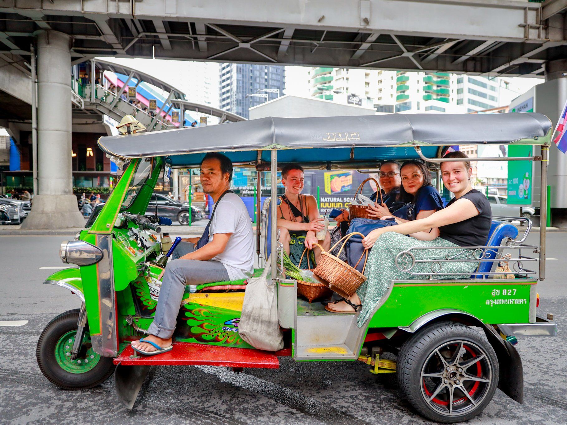 4-Dish Cooking Class Bangkok & Morning Market Tour