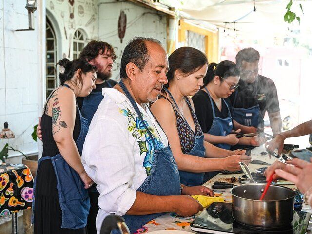 4 Oaxacan Moles: A Cooking Class with a Traditional Cocinera