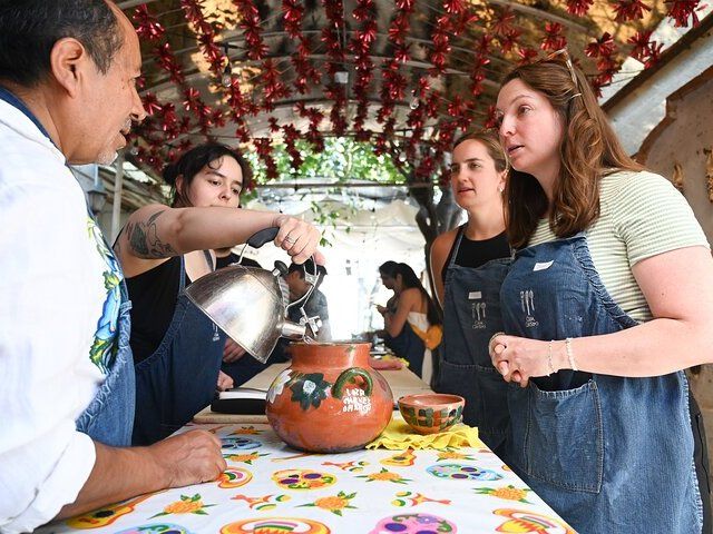 4 Oaxacan Moles: A Cooking Class with a Traditional Cocinera
