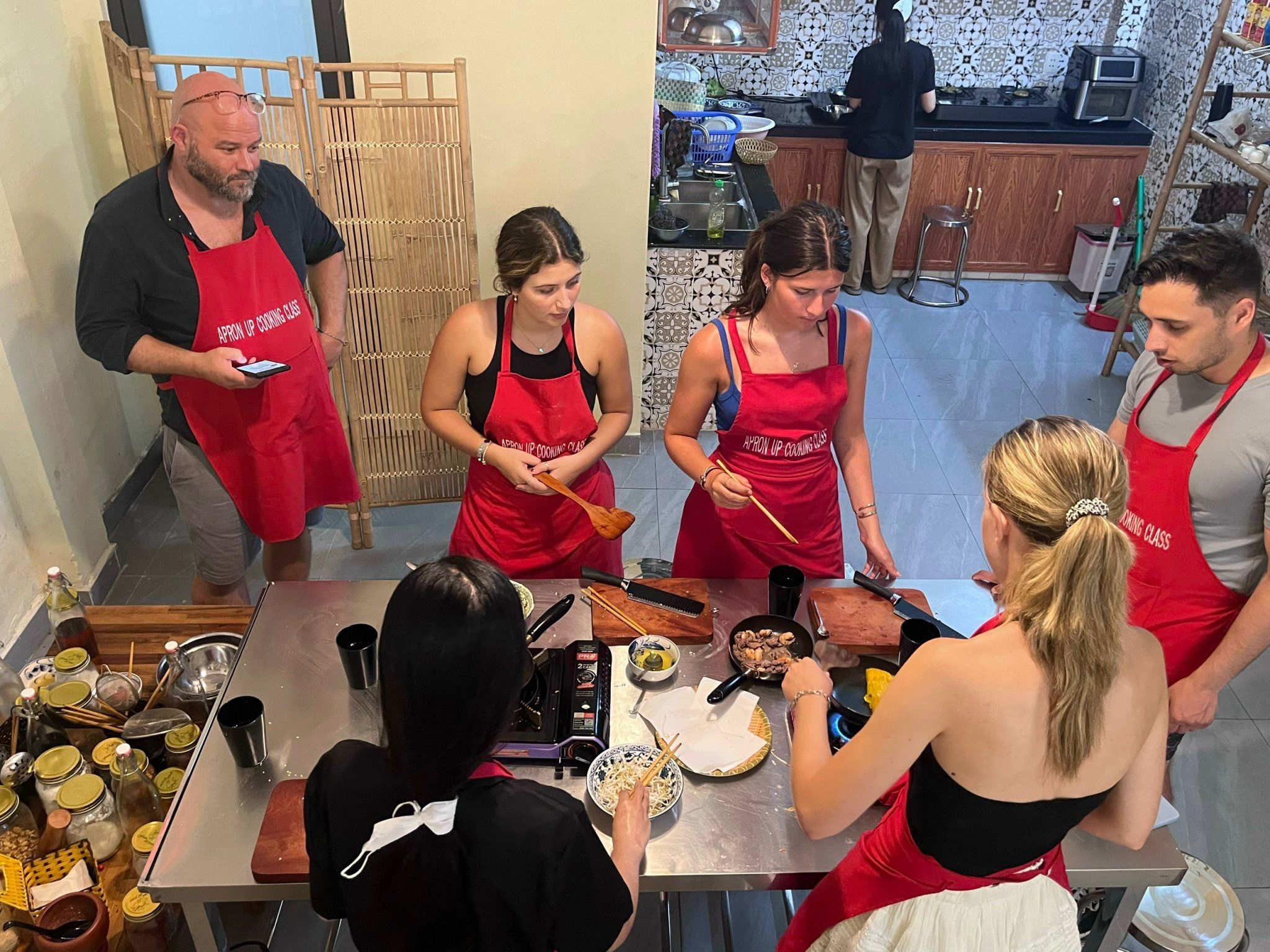 5 Dishes Traditional Cuisine Cooking Class with Market Tour in Da Nang