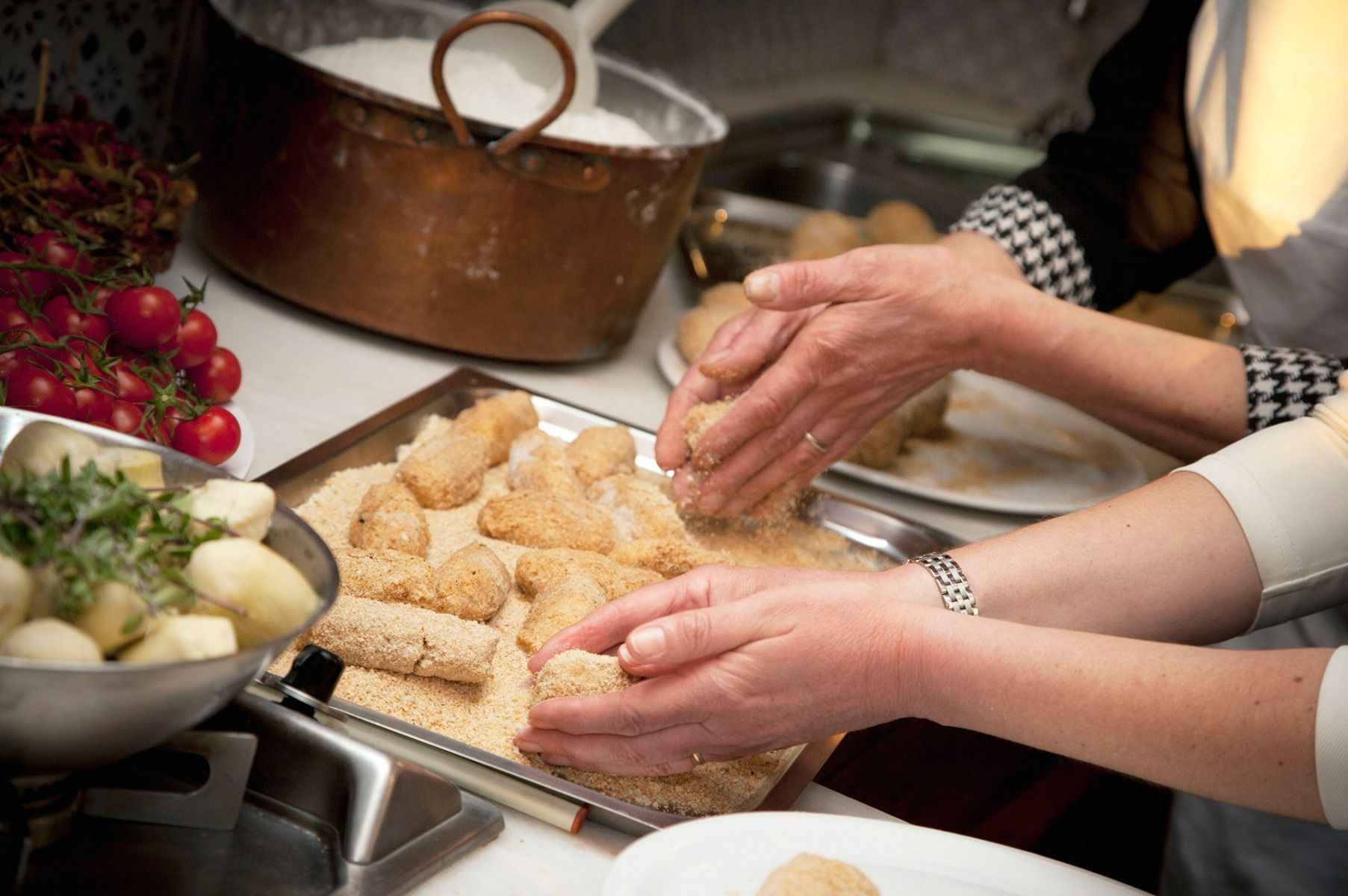 5-Course Cooking Class on Hills of Sorrento in Family Villa