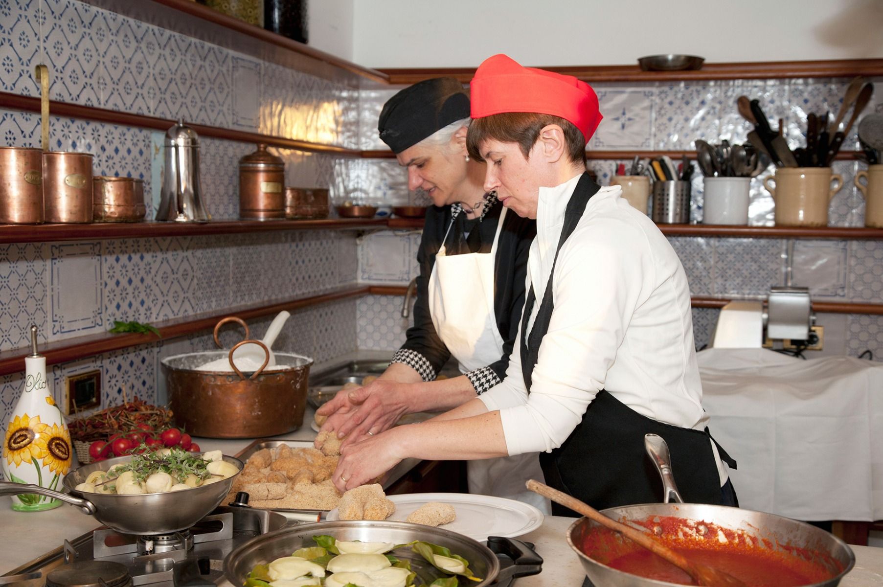 5-Course Cooking Class on Hills of Sorrento in Family Villa