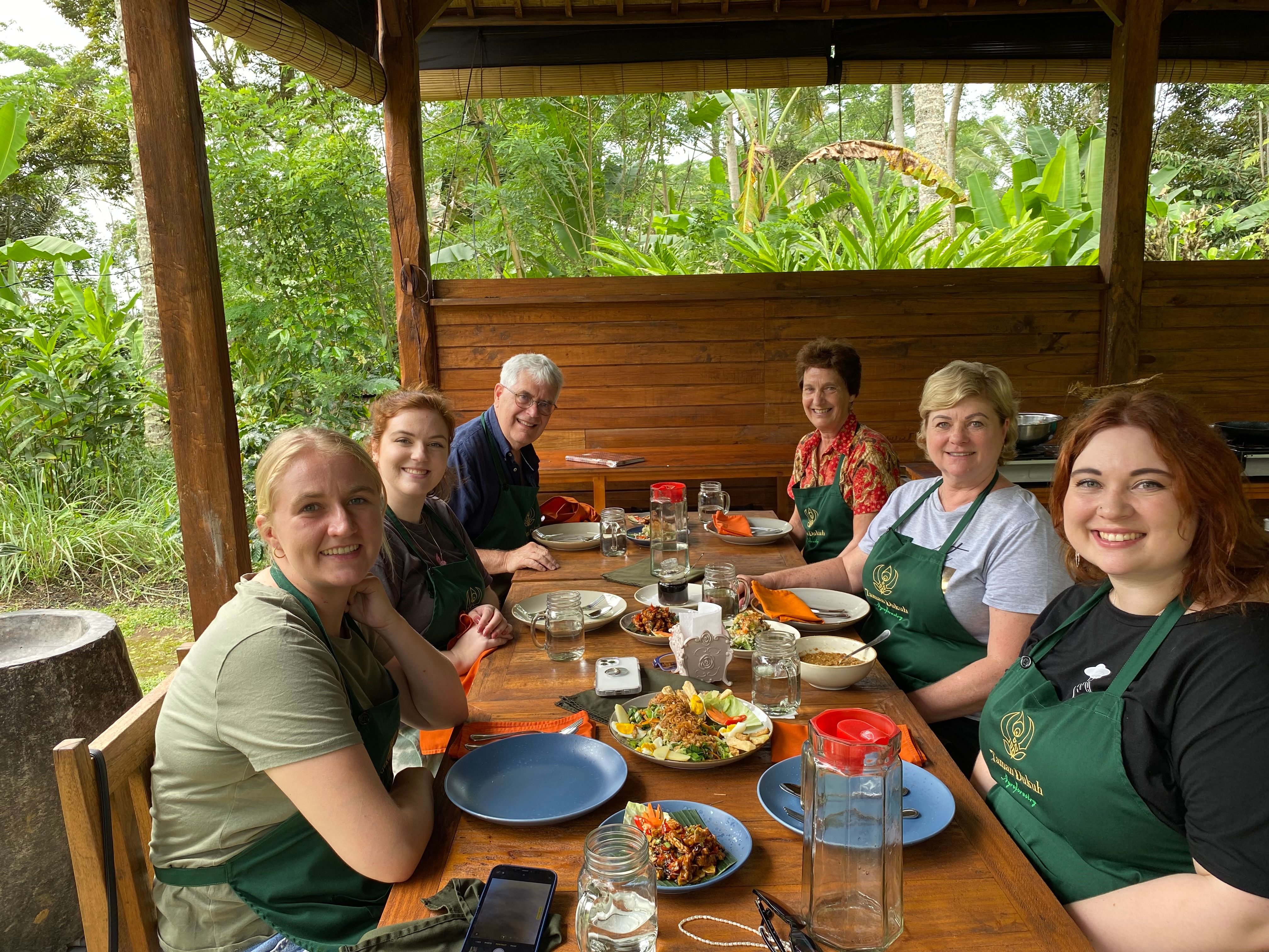 7-Dish Cooking Class in Lush Organic Farm with Vegan Option - Evening Class