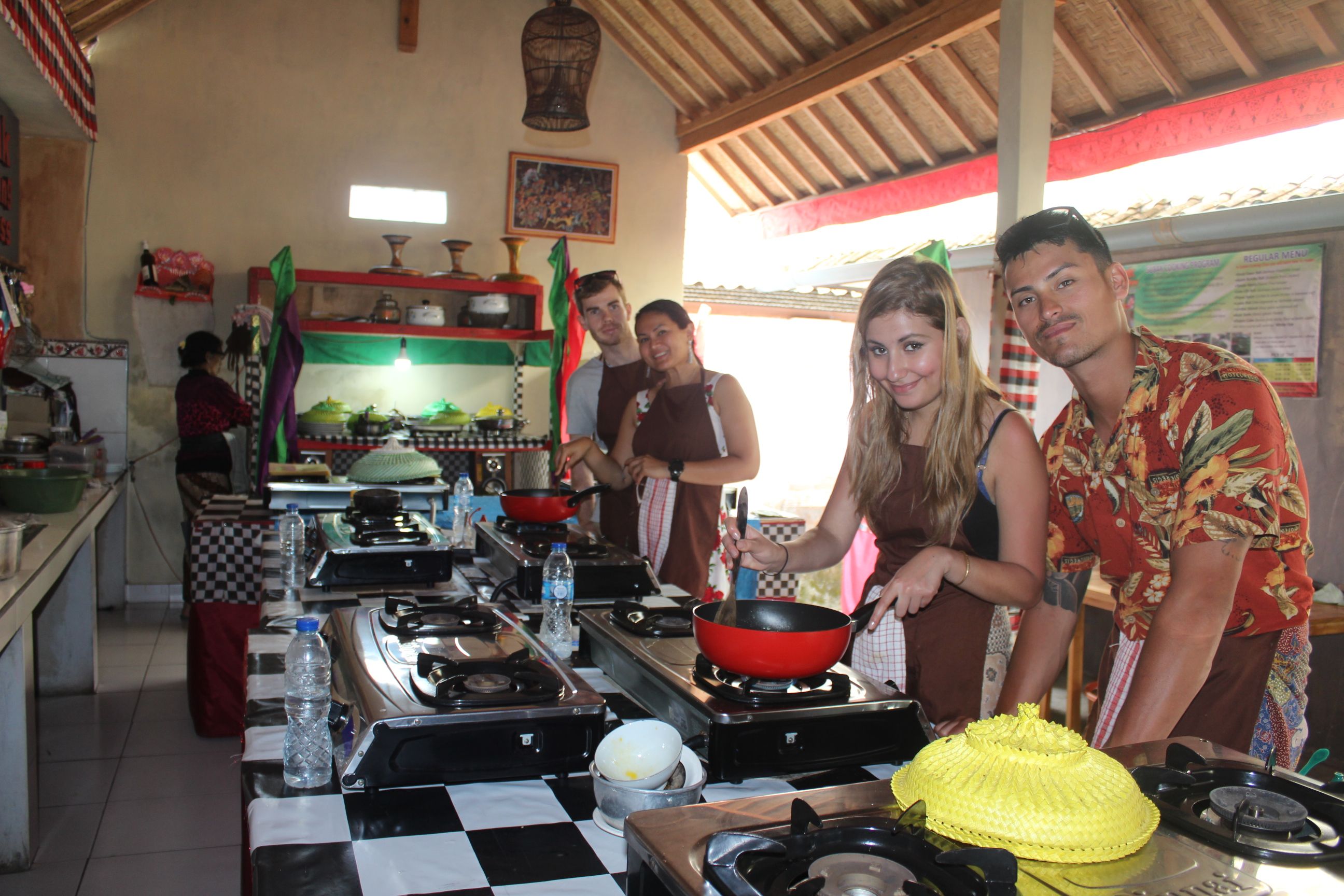 9 Dish Cooking Class + Market Tour + Rice Paddy Visit