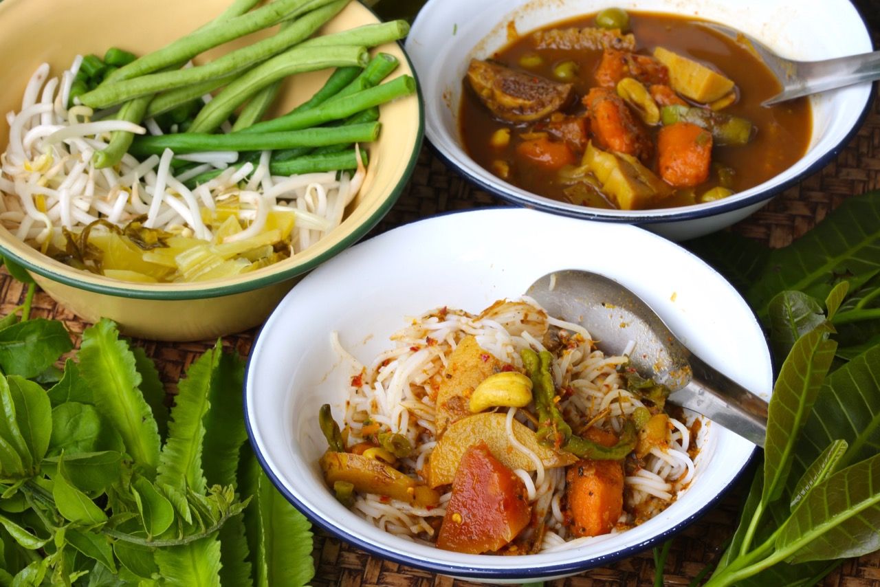 Pick your 3 favorites & Learn from BrassWok Master Chef!