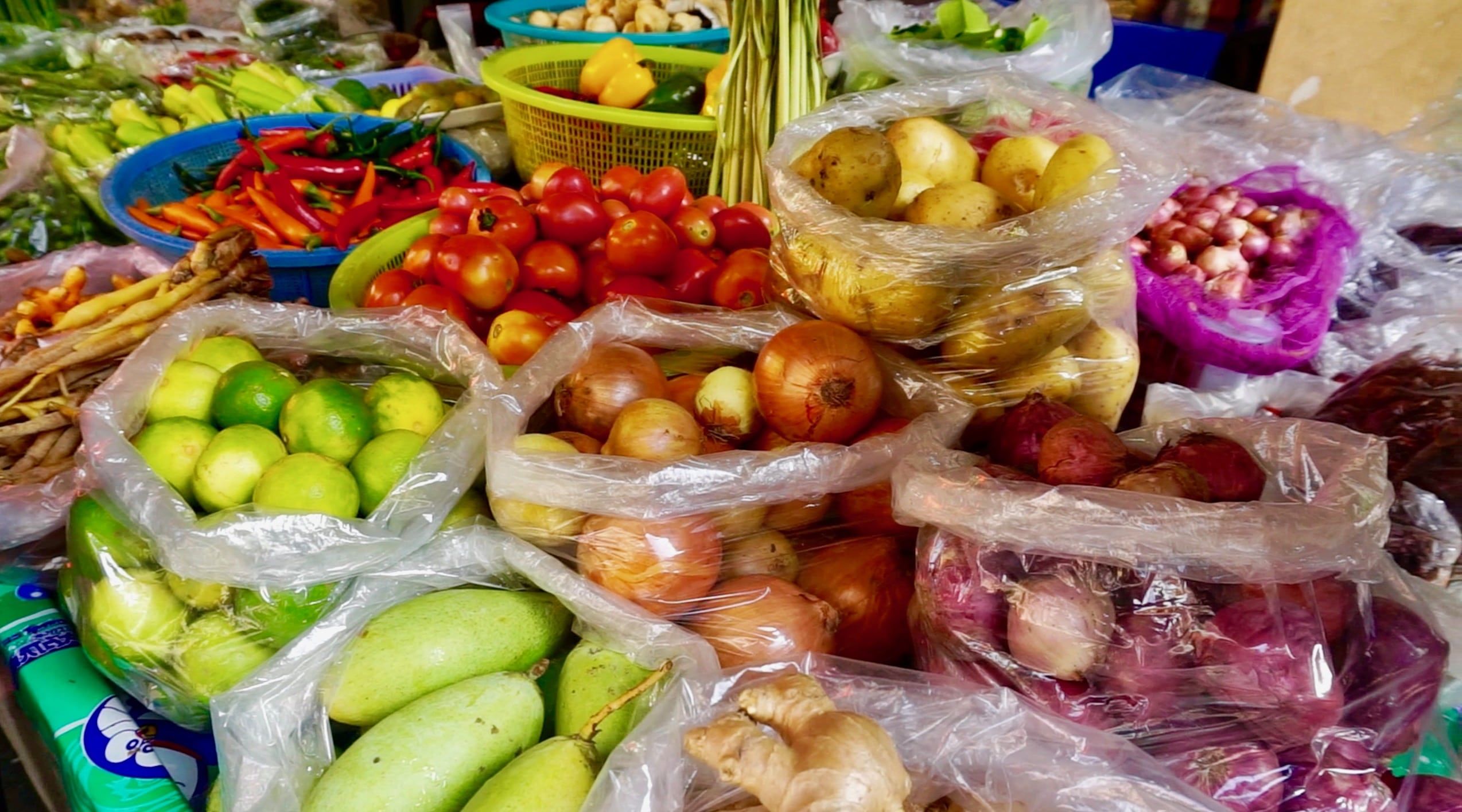 "You Choose the Dishes" Cooking Class & Market Tour on Sukhumvit