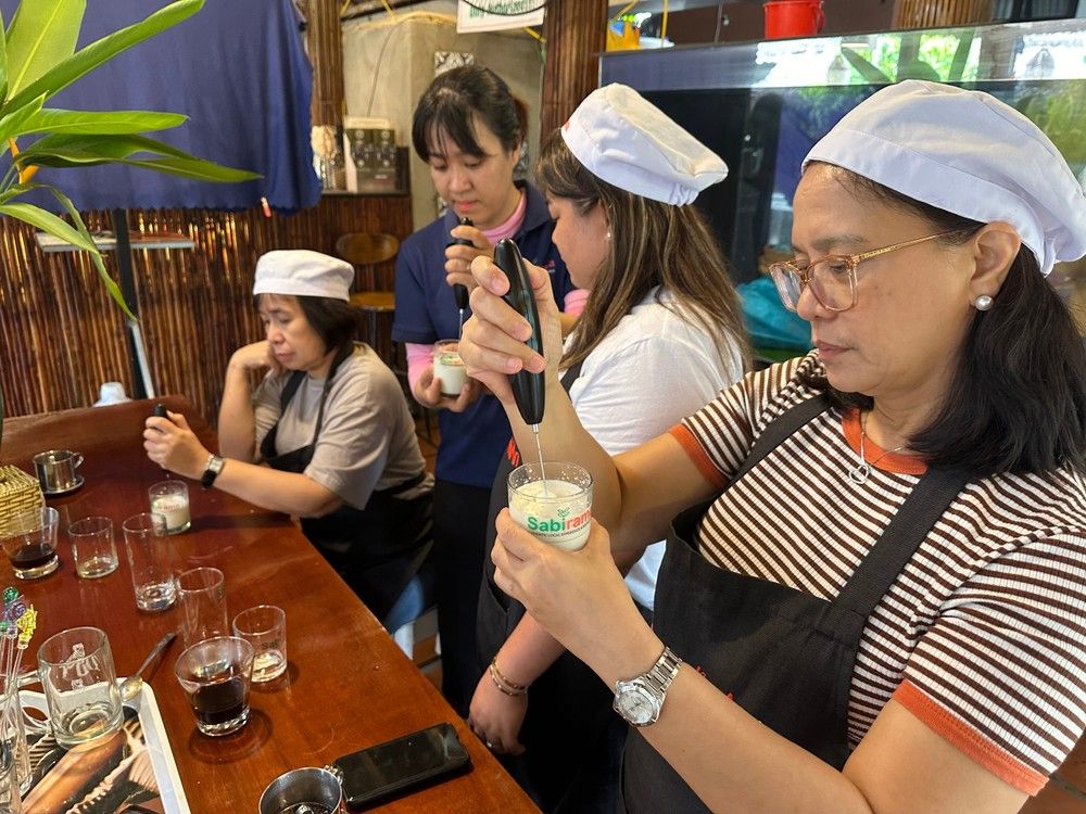 Un avant-goût de tradition : atelier café avec promenade en barque, atelier de fabrication de lanternes ou massage