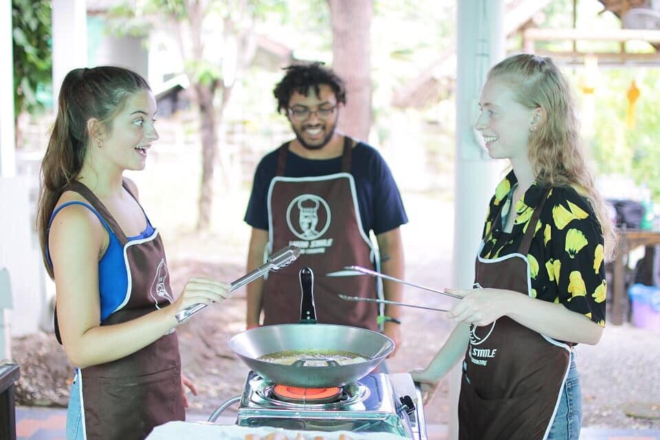 Thai Cooking Class and Market tour with Lanna Smile Thai Cooking