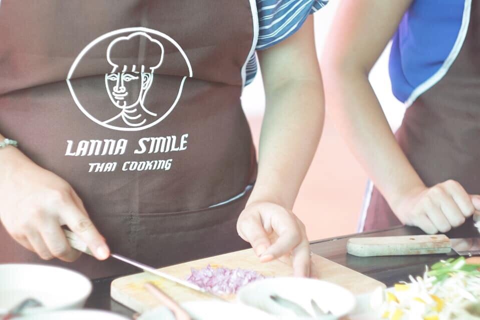 Thai Cooking Class and Market tour with Lanna Smile Thai Cooking
