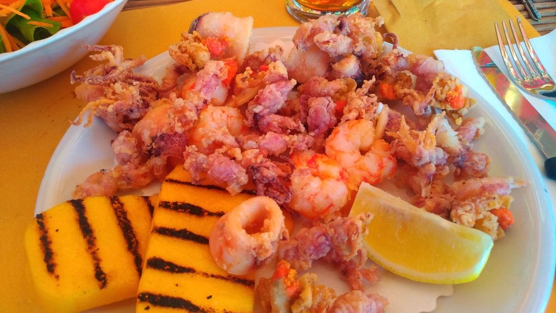 All Inclusive Small Group Day Trip from Venice: Organic Farm Visit & Seafood Prosecco Lunch