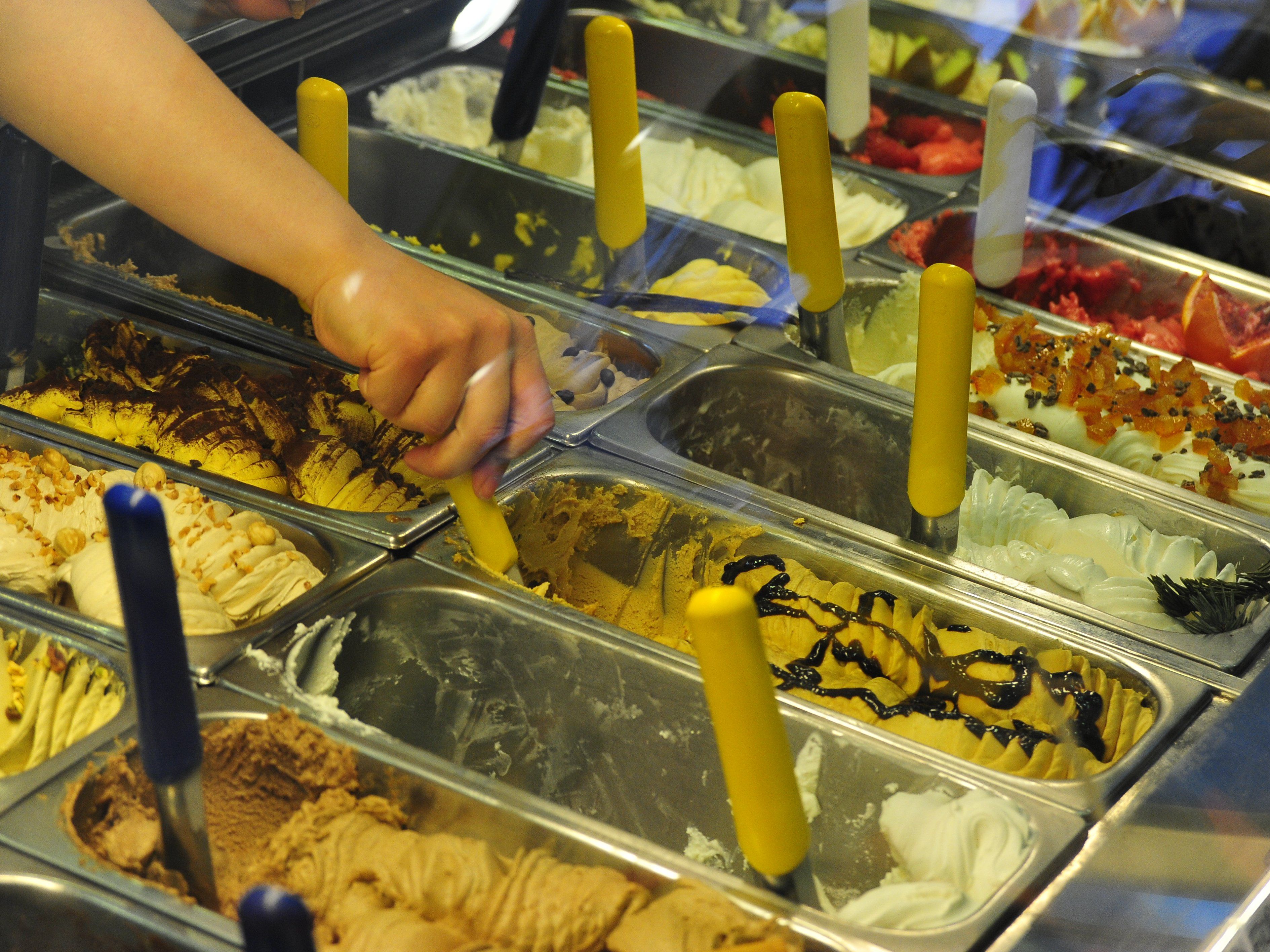 Amazing Organic Tiramisu and Gelato Cooking Class near Campo de' Fiori