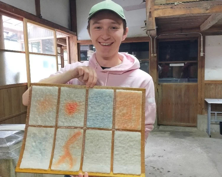 Artisanal Washi Paper and Mochi Making Experience in Kyoto