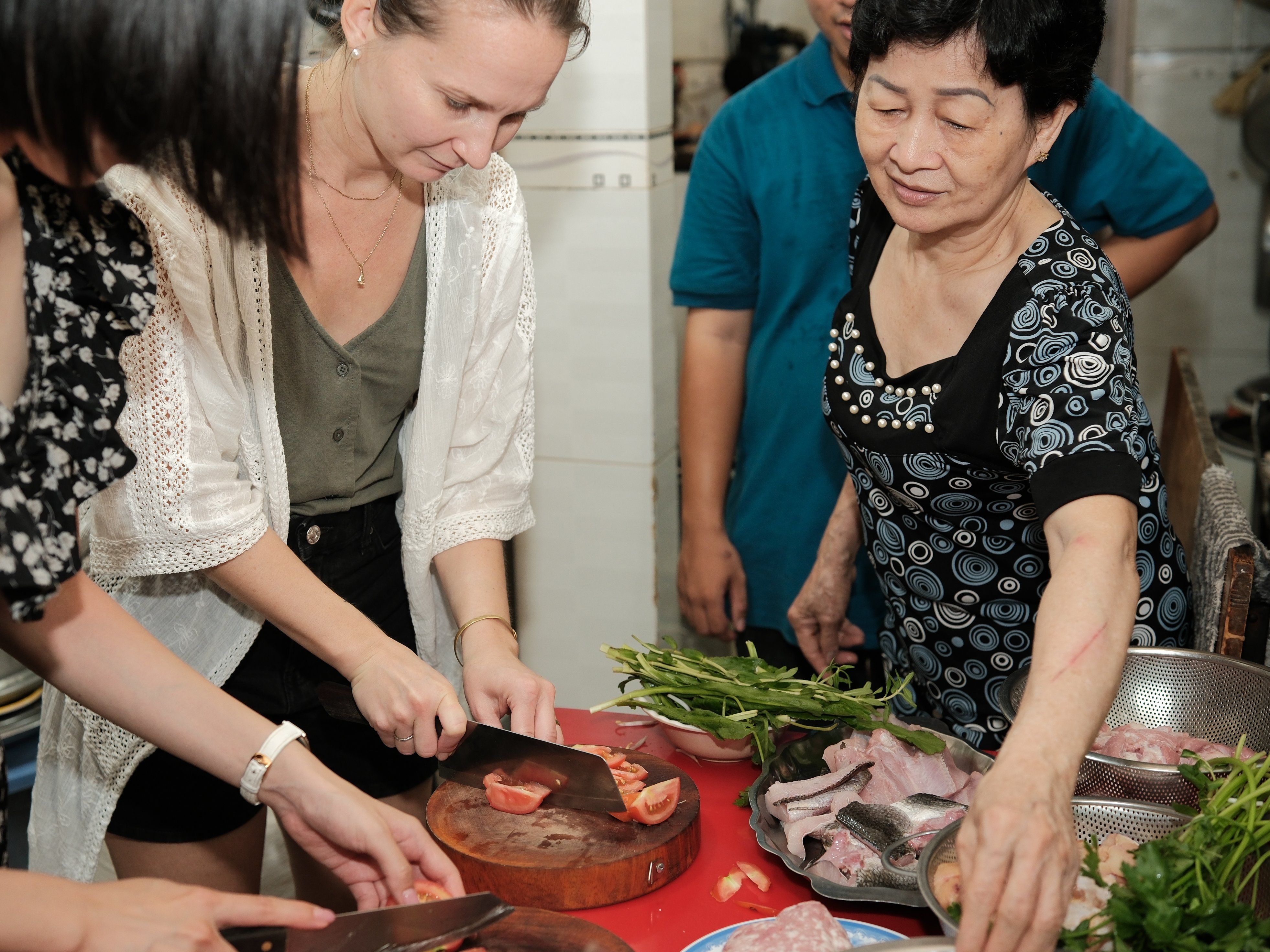 Auntie’s Home Cooking Class with Local Market Tour