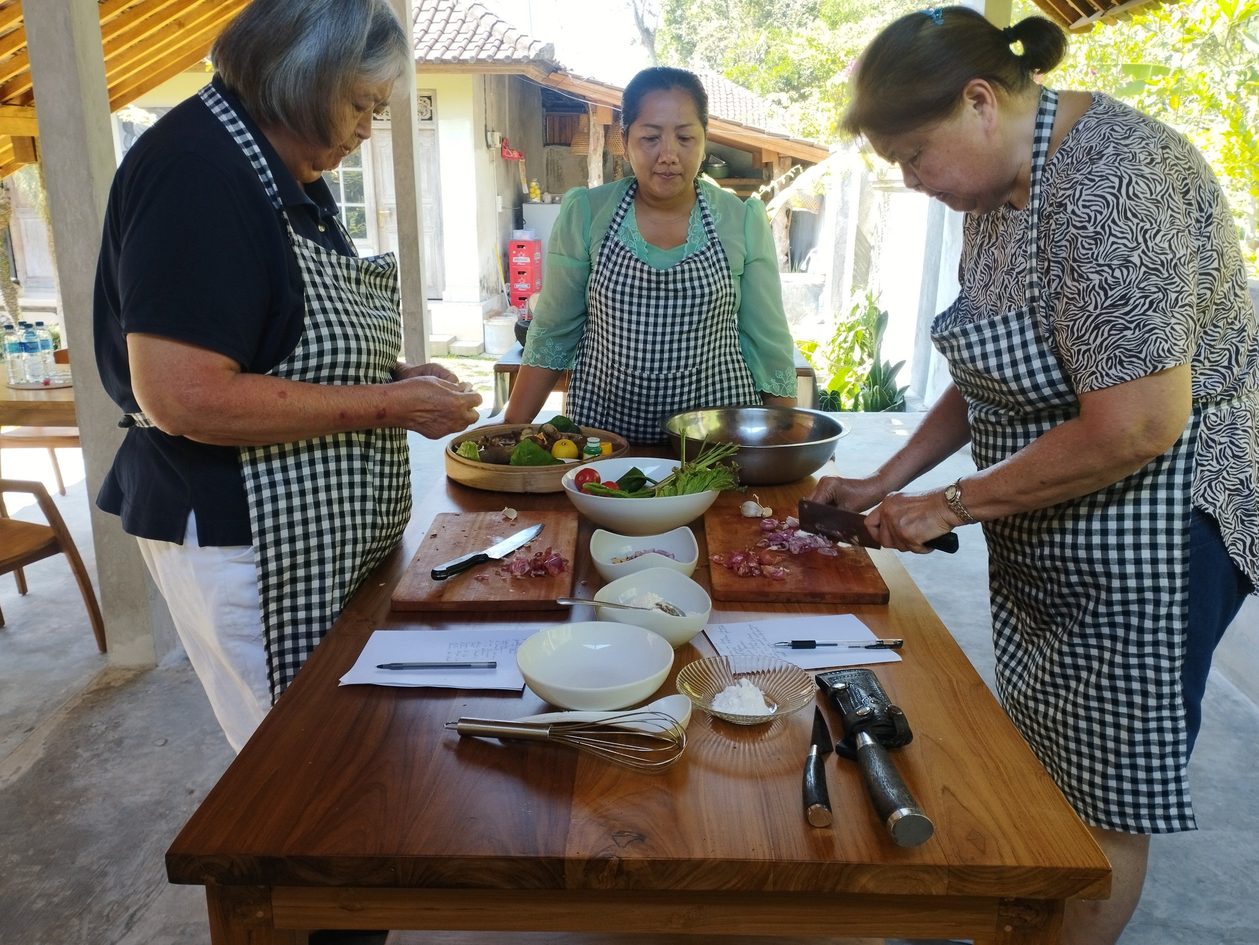 Authentic Balinese Cooking Class in Organic Farm with Market and Rice Field Tour