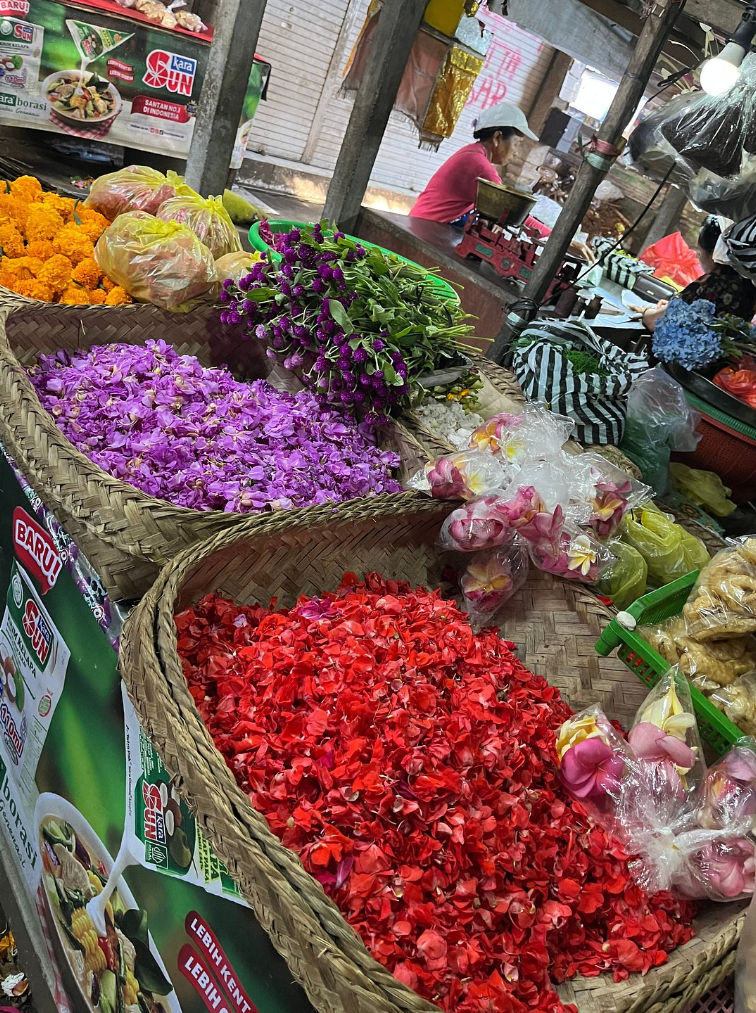 Authentic Balinese Cooking Class with Market & Rice Field Experience
