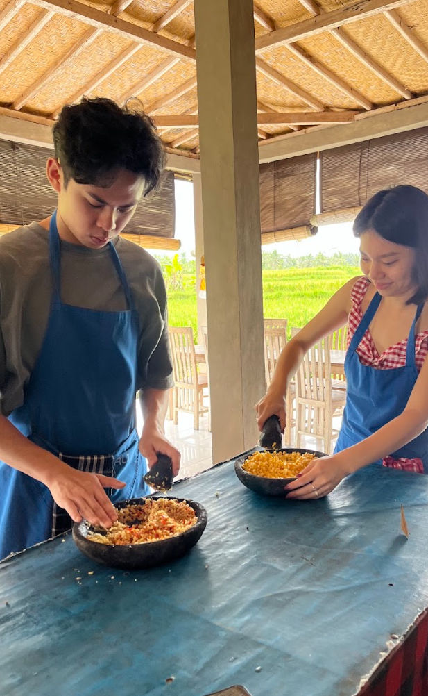 Authentic Balinese Cooking Class with Market & Rice Field Experience