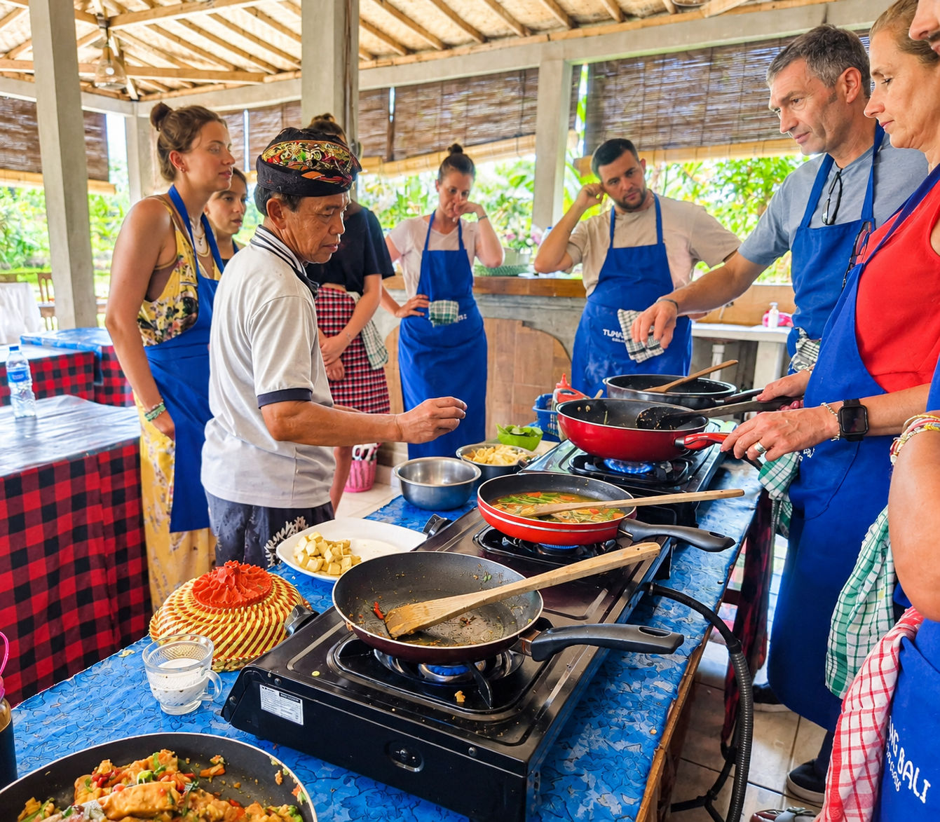 Authentic Balinese Cooking Class with Market & Rice Field Experience