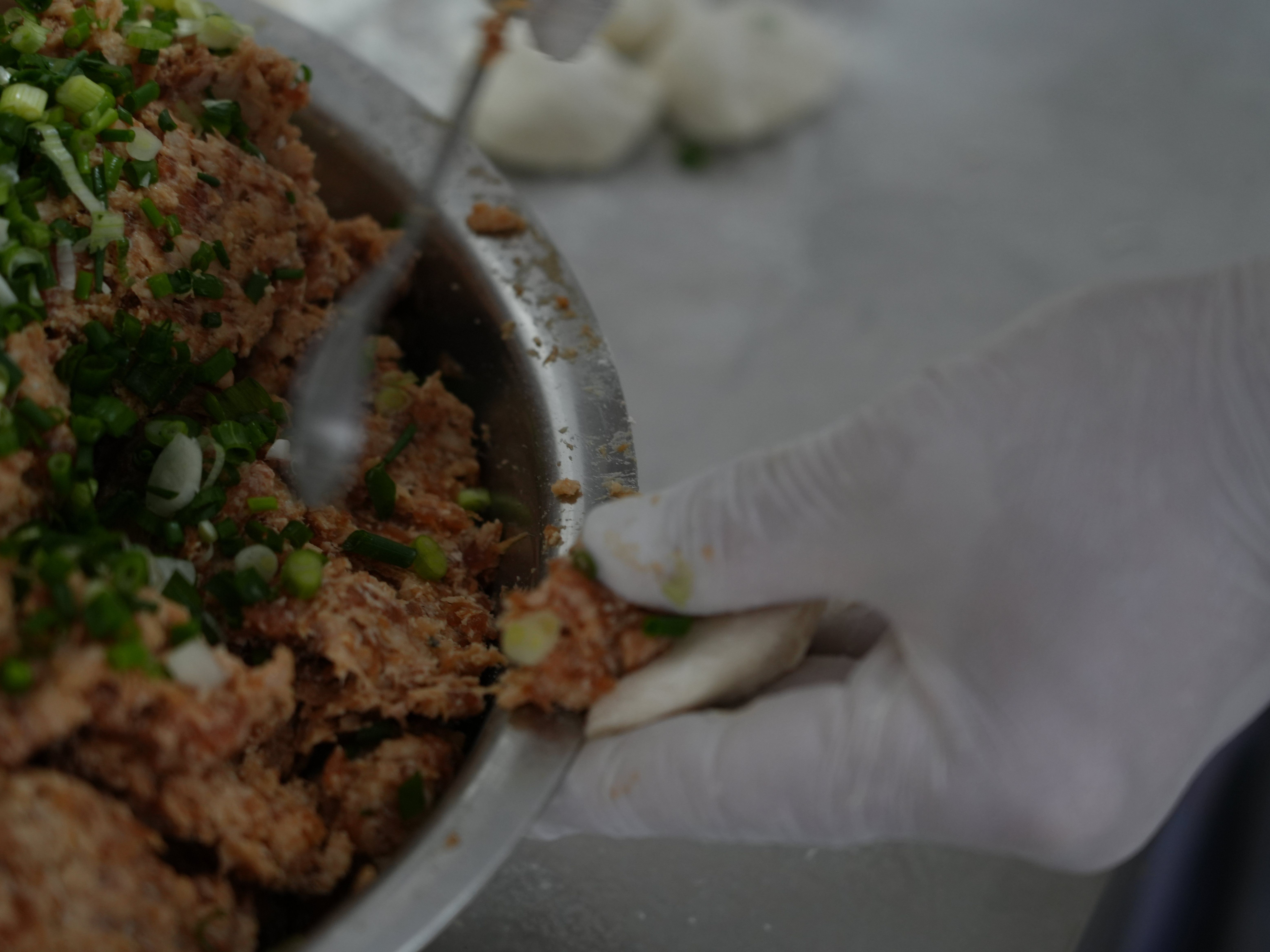 Authentischer Hangzhou-Brötchen- und Suppenknödel-Zubereitungskurs mit einem lokalen Koch