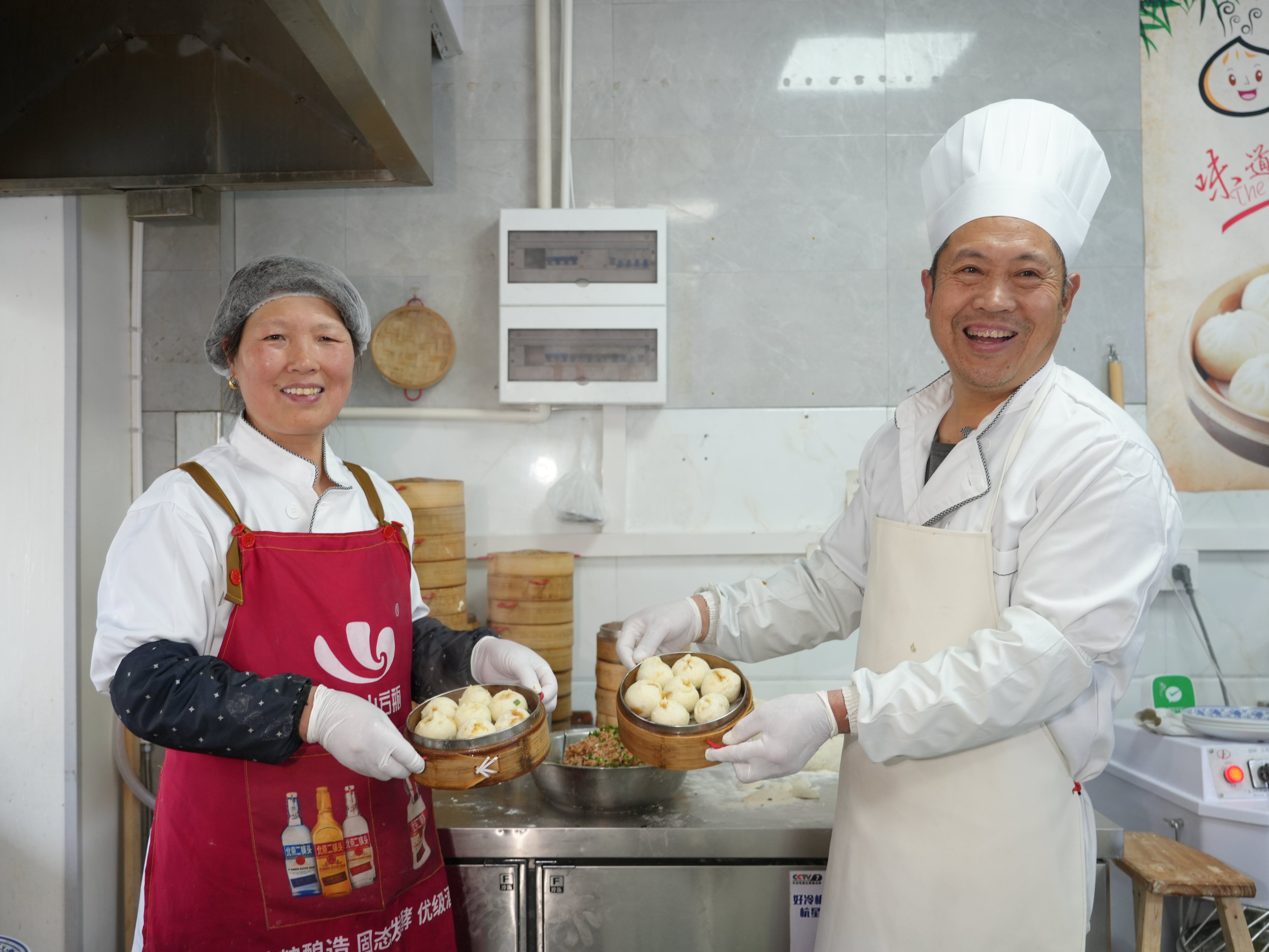 Authentischer Hangzhou-Brötchen- und Suppenknödel-Zubereitungskurs mit einem lokalen Koch