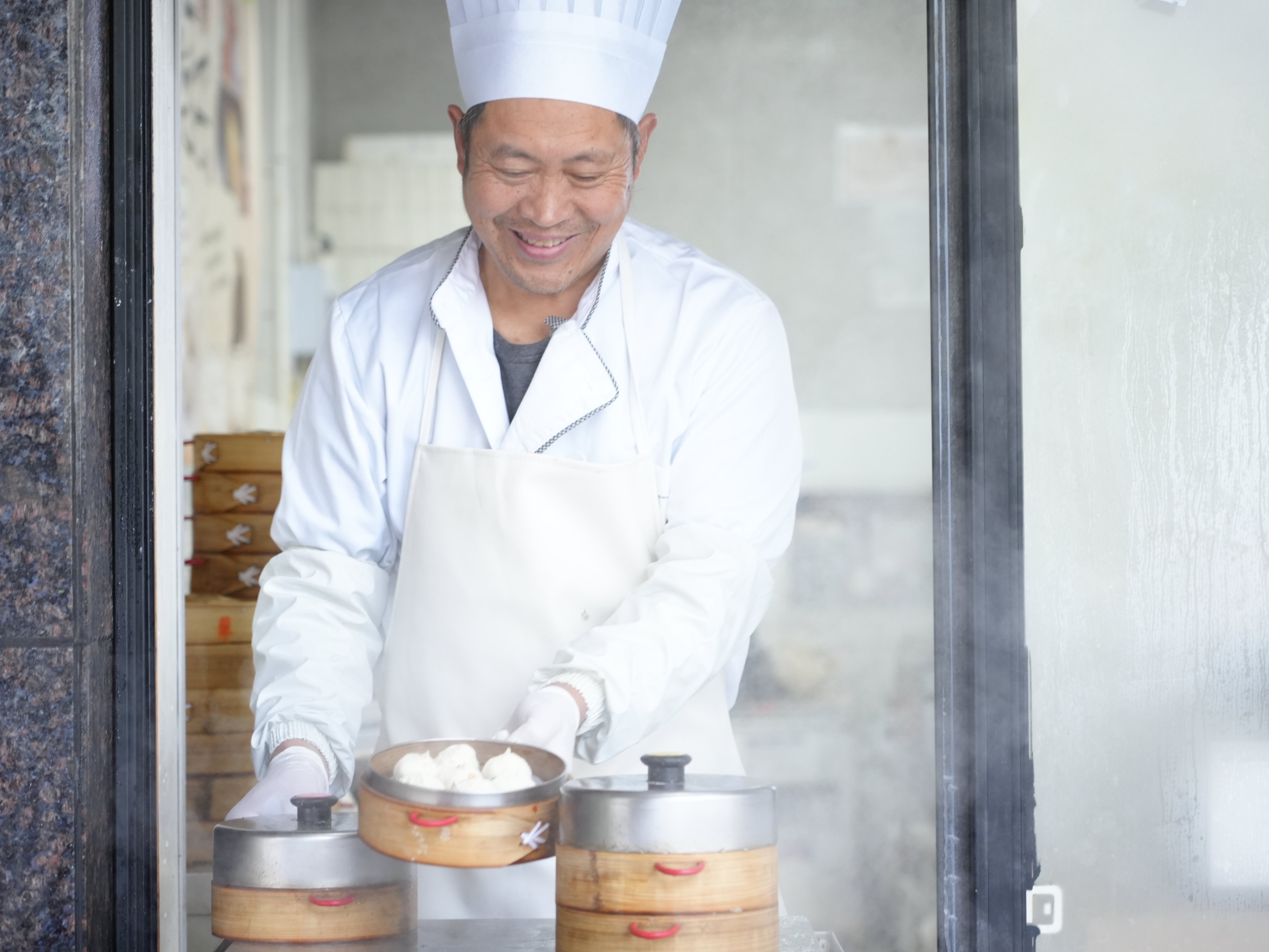 Authentischer Hangzhou-Brötchen- und Suppenknödel-Zubereitungskurs mit einem lokalen Koch