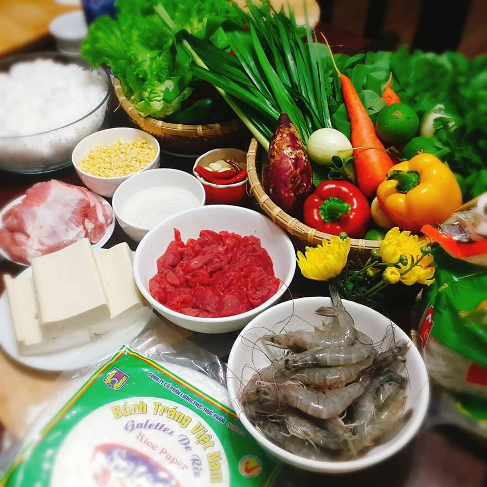 Top Cooking Class at a Local Home with a River View Kitchen