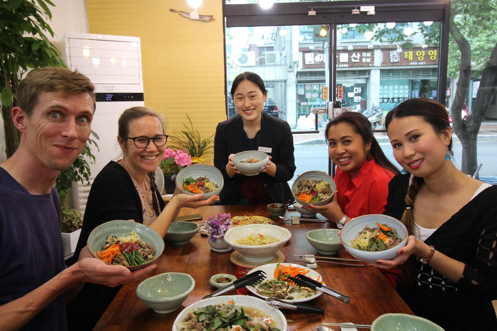 Authentic Korean Cooking with Herbal Medicine and Local Market Tour
