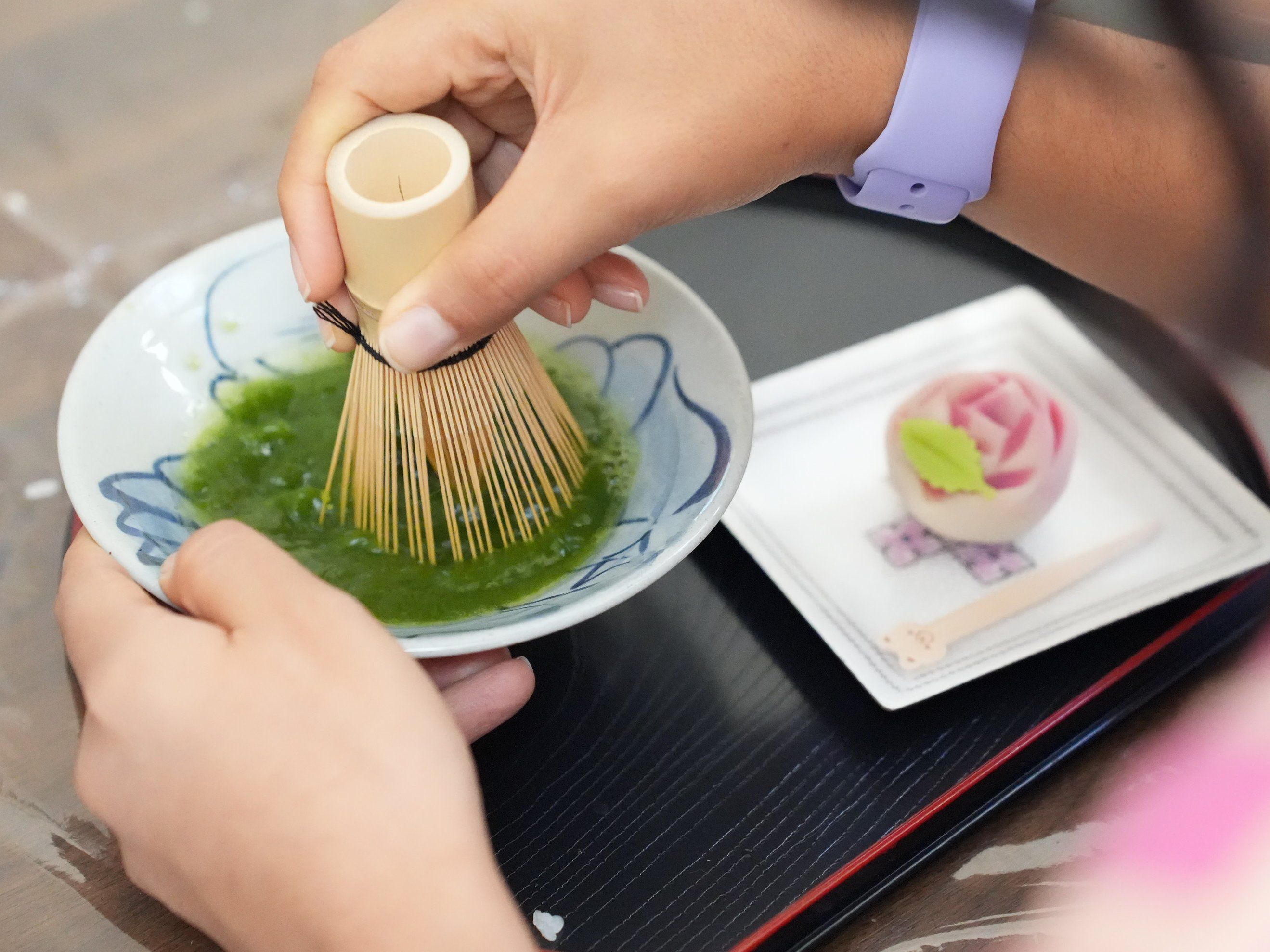 与专业日本厨师一起体验正宗寿司制作，并参观当地超市（私人或小团）