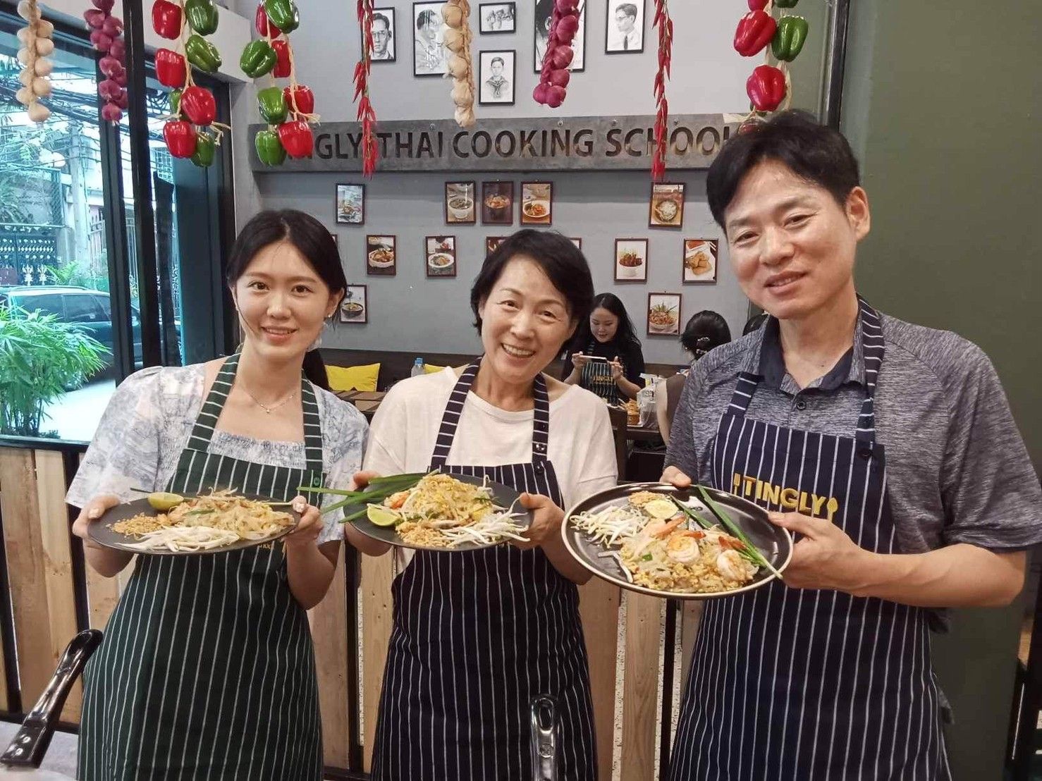 Explore a Morning Market and Cook Classic Thai Dishes in Silom