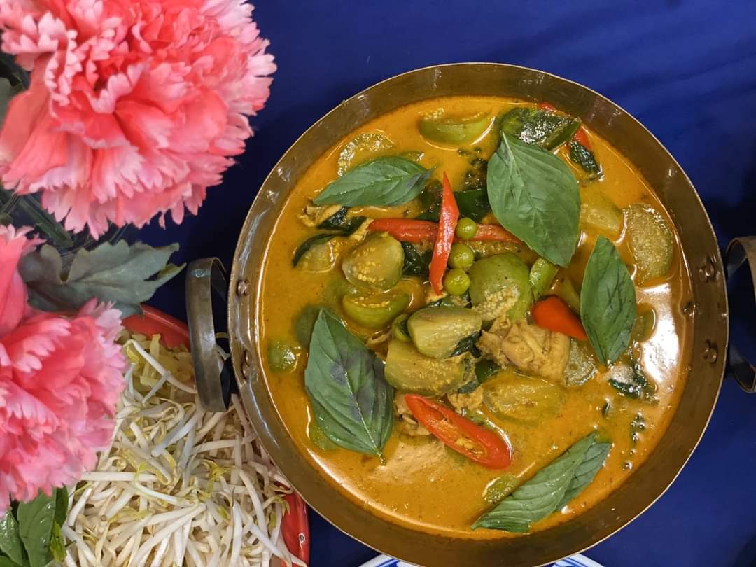 Authentic Thai Cooking in Traditional 100 Year Old House and Local Market Tour