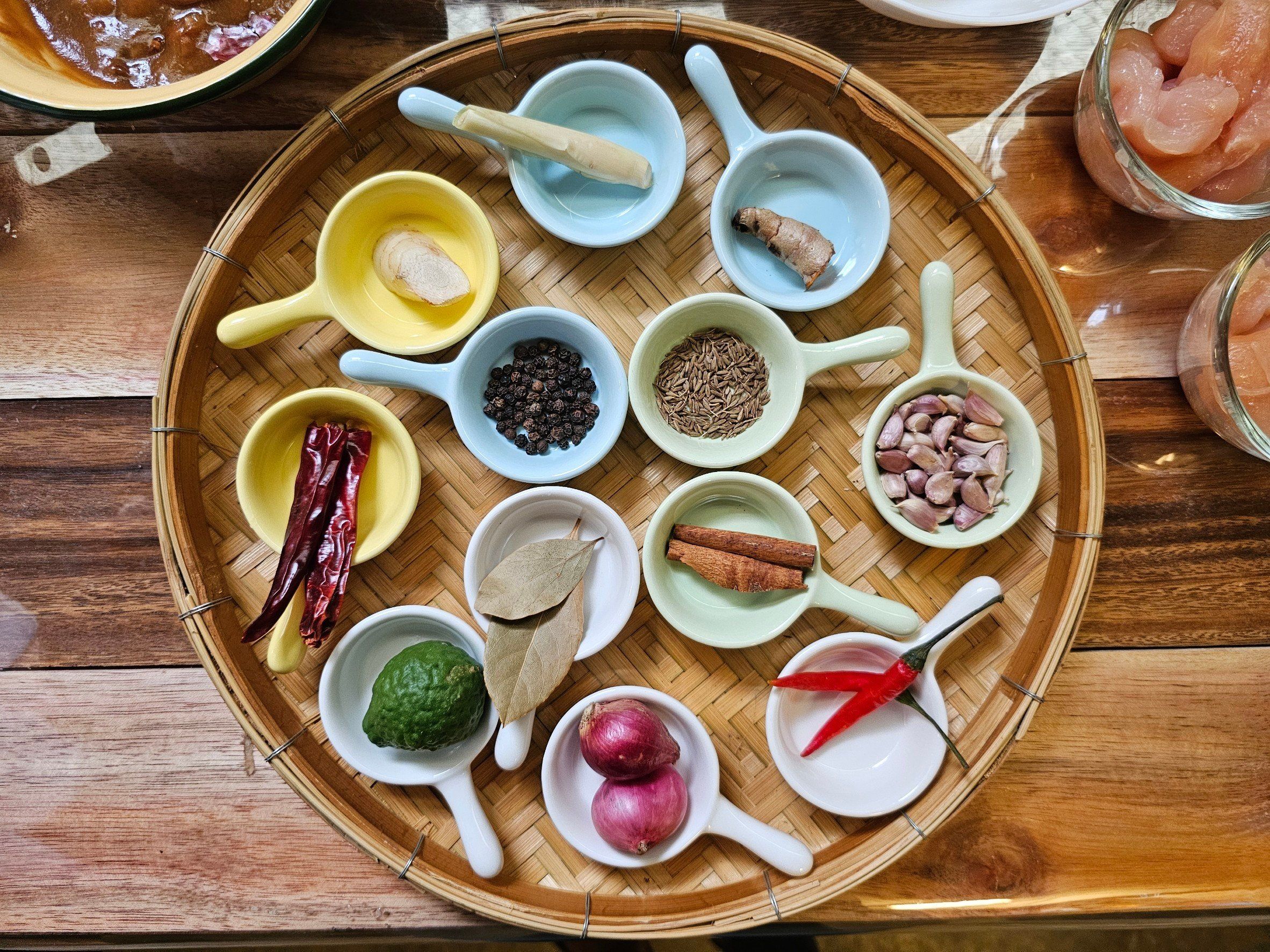 Authentic Thai Cooking Experience with Local Fresh Market Tour