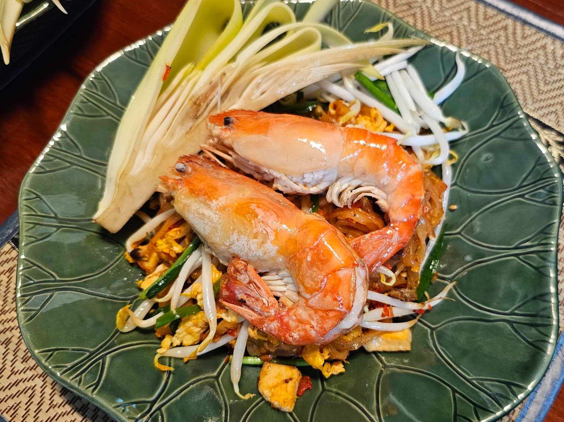 Authentic Thai Cooking Experience with Local Fresh Market Tour