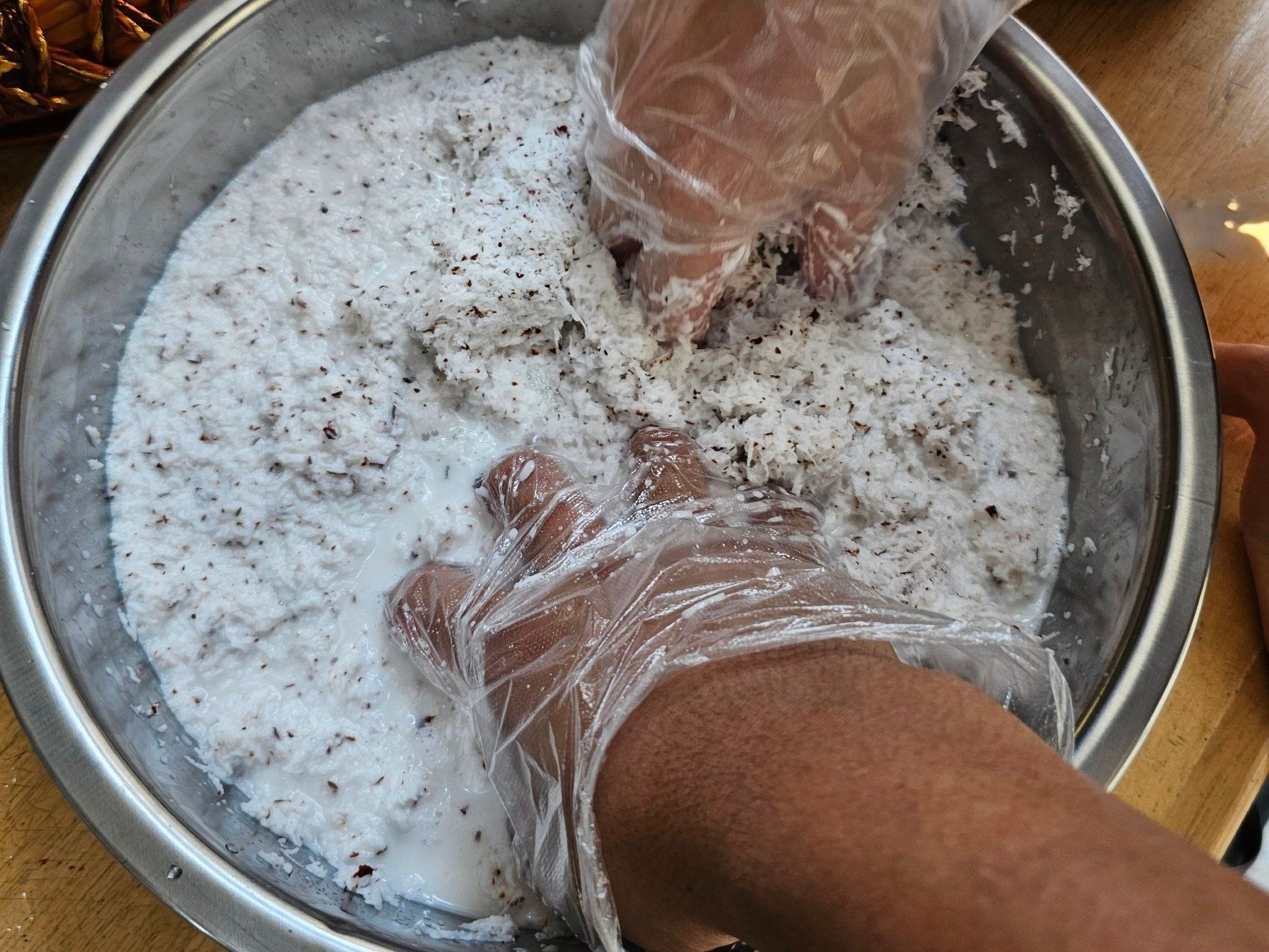 Authentic Thai Cooking Experience with Local Fresh Market Tour