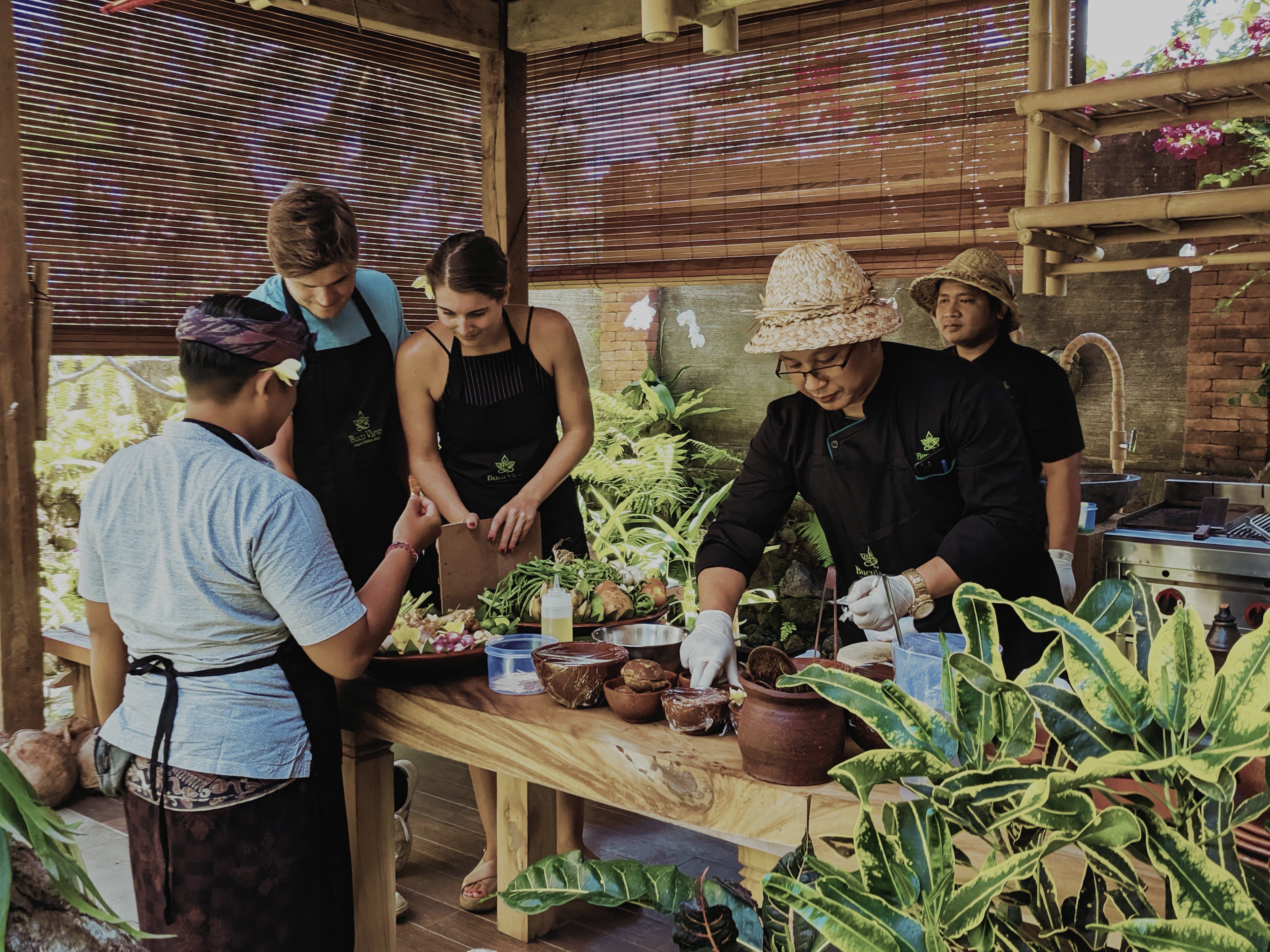 Balinese Cooking Experience and Market Tour with Lunch