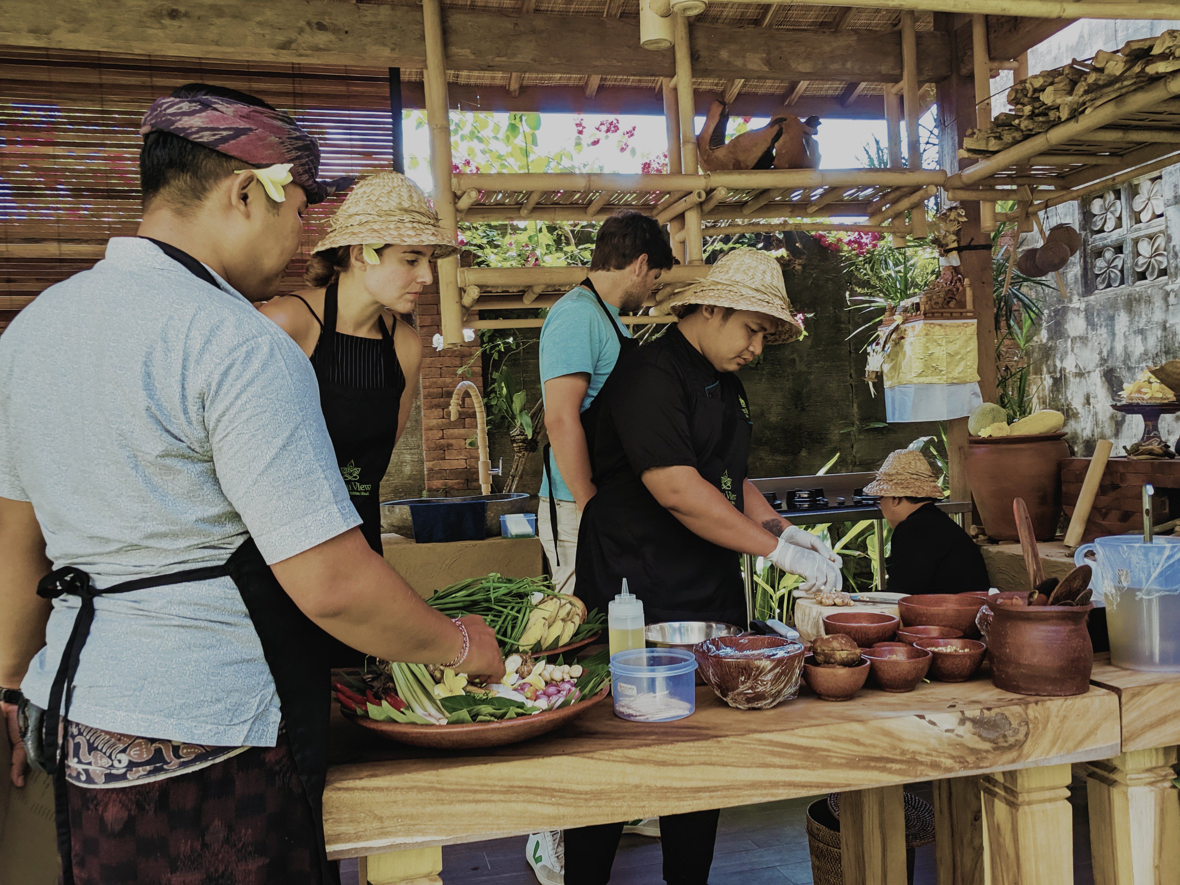 Balinese Cooking Experience and Market Tour with Lunch