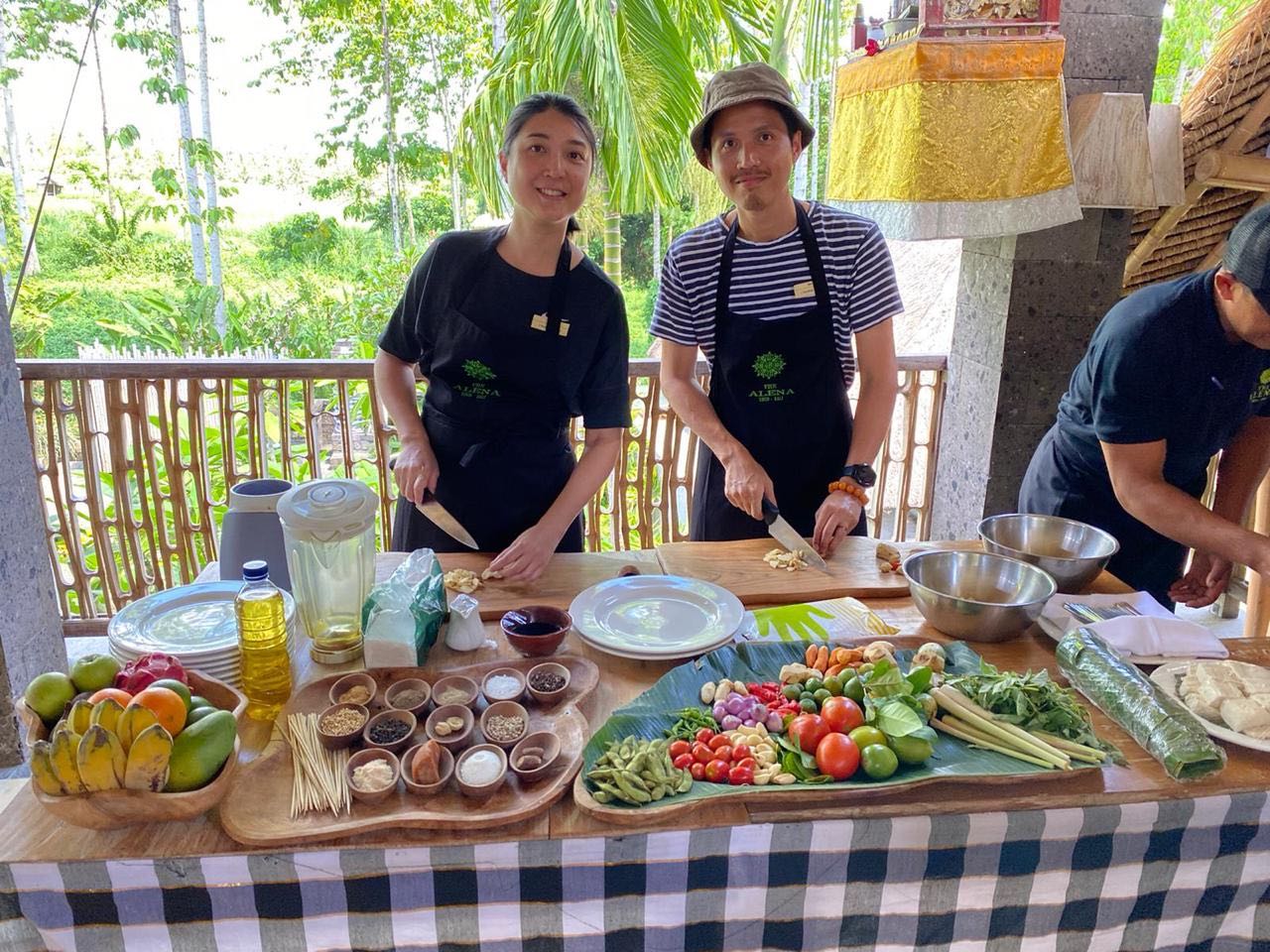 Balinese Cultural Immersion with Cooking Class, Market Tour & DIY Flower Offering