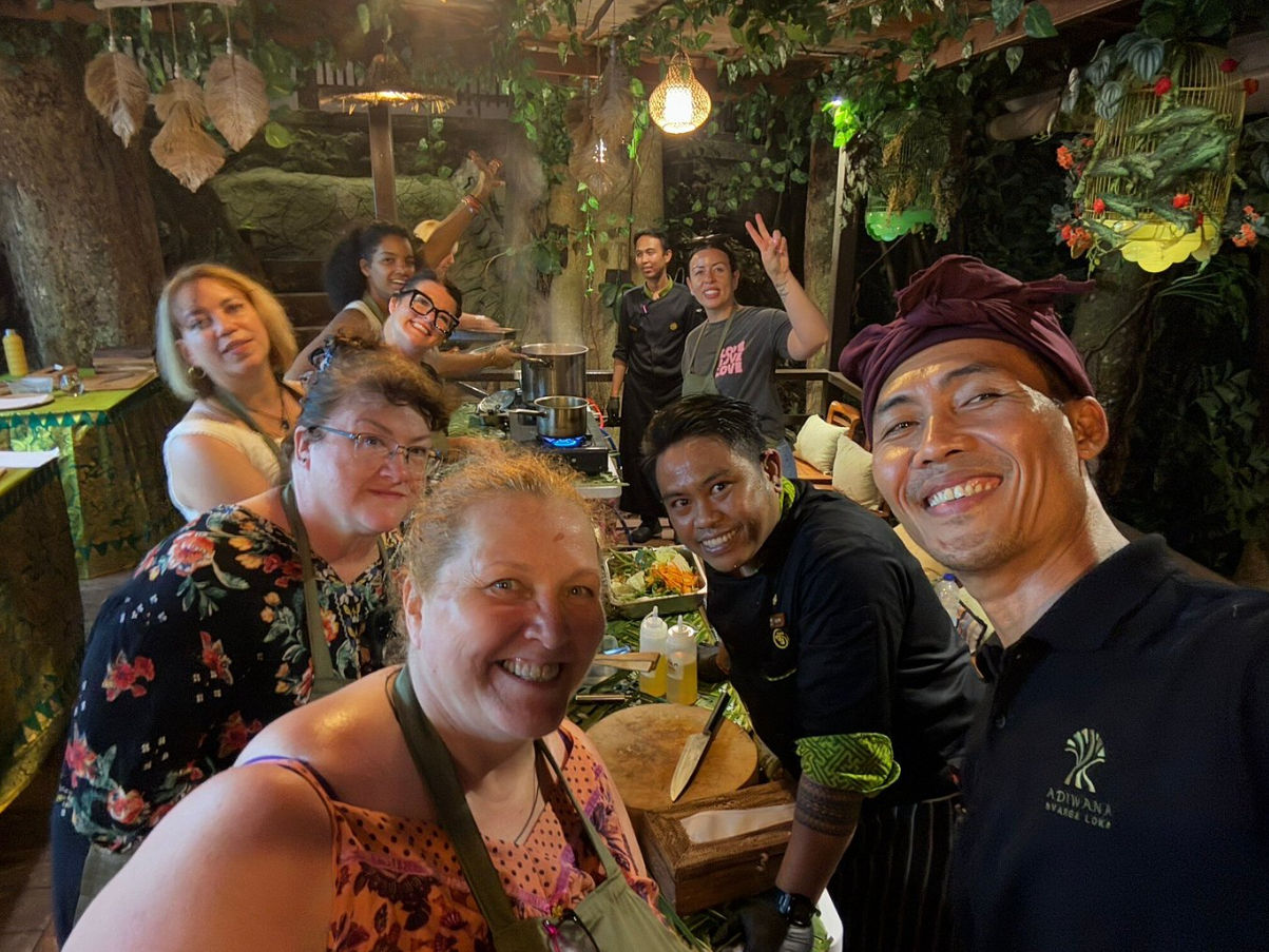 Balinese Market Tour and Cooking Class in a Tropical Garden Kitchen