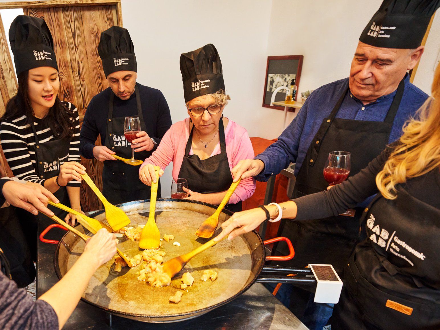Barcelona Culinary Experience: Market Visit, Tapas, Sangria and Paella Cooking Class