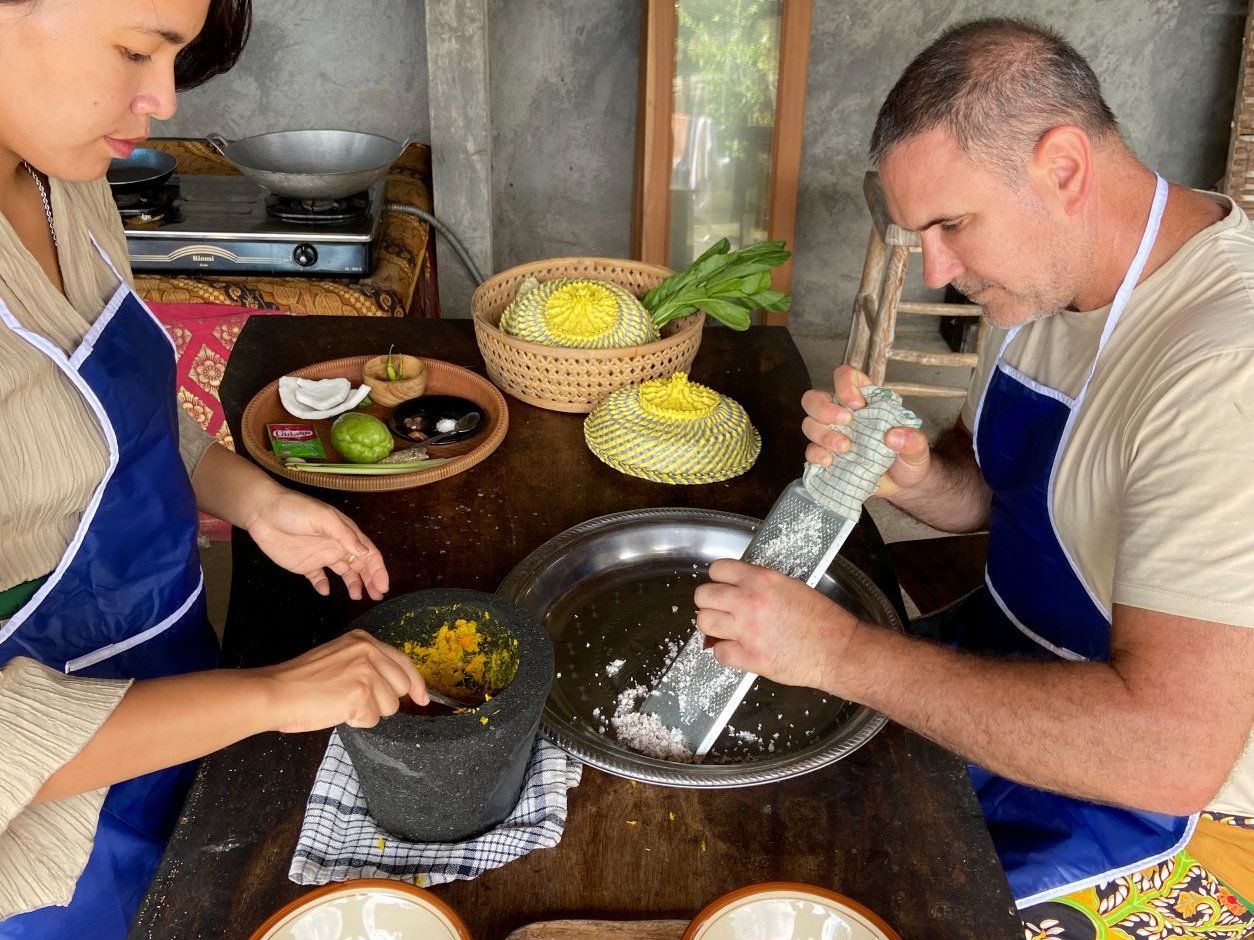 Traditioneller balinesischer Kochkurs mit einer einheimischen Familie