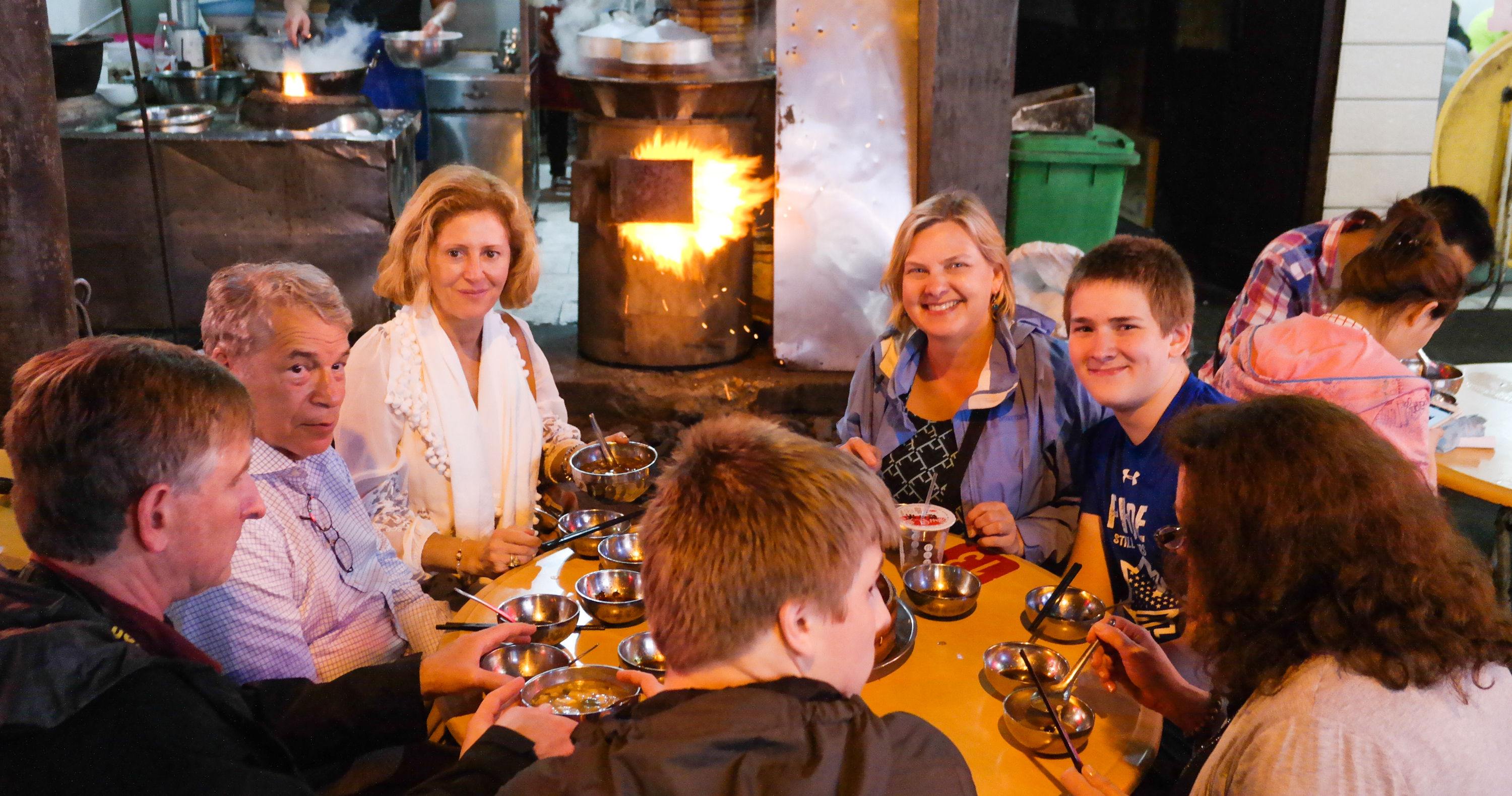 Beijing Hutong Walking Food and Beer Tour at Hidden Restaurants