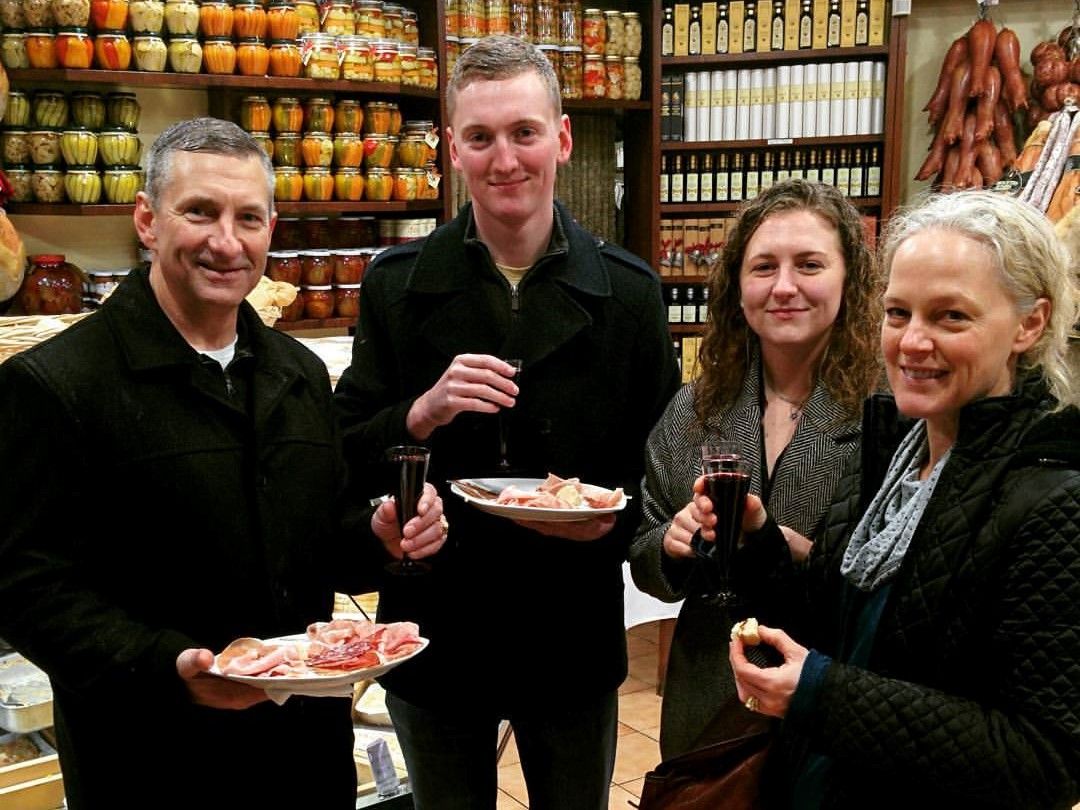 Bologna Food Tasting Tour with a Local