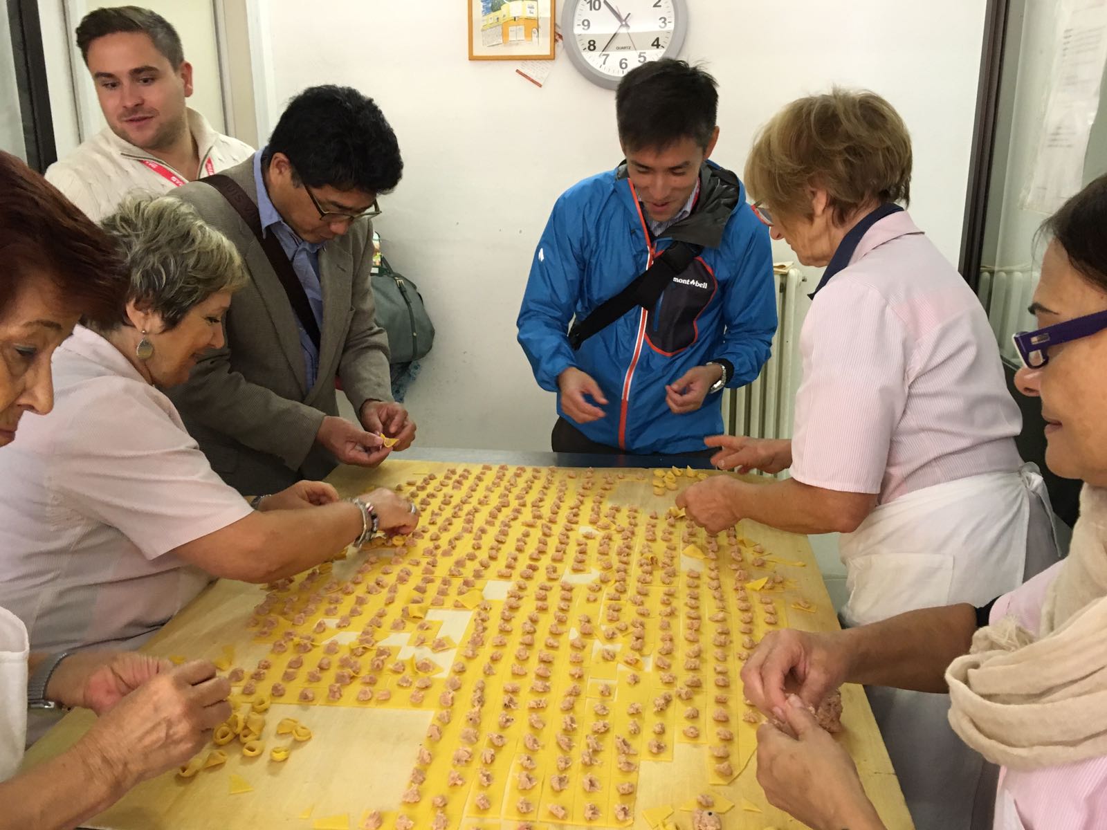 Bologna Food Tasting Tour with a Local