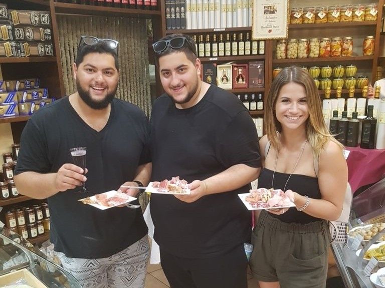 Bologna Food Tasting Tour with a Local