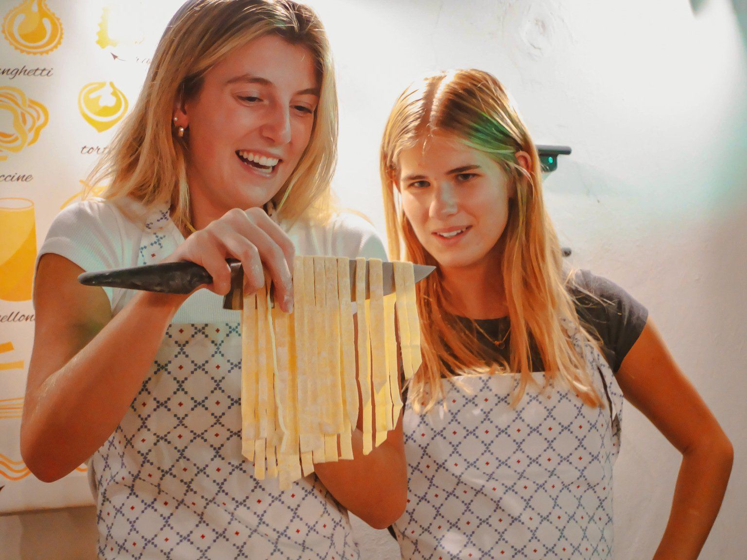 Fresh Pasta Cooking Class with 3 Spritz Cocktails in Rome