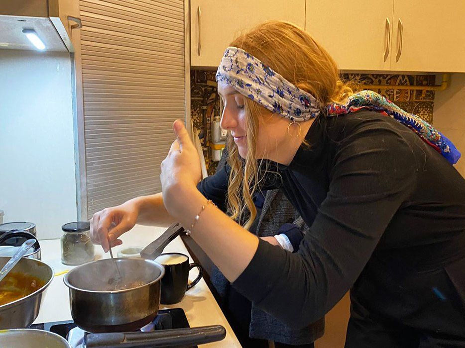 Masala Chai Workshop in a Delhi Family Home