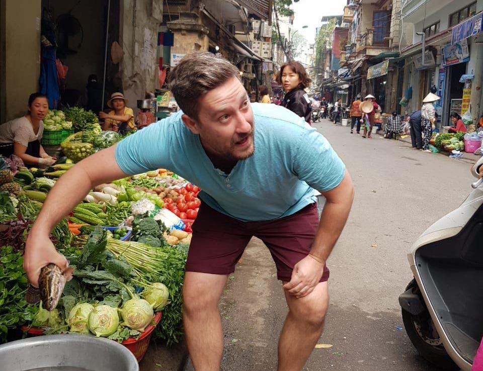 Vietnamese Home Cooking Class with a Local Chef & Fresh Market Tour